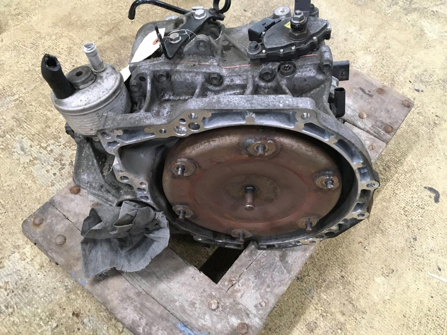 2011 - 2016 MINI COOPER COUNTRYMAN R60 1.6L AUTOMATIC TRANSMISSION 67K OEM .