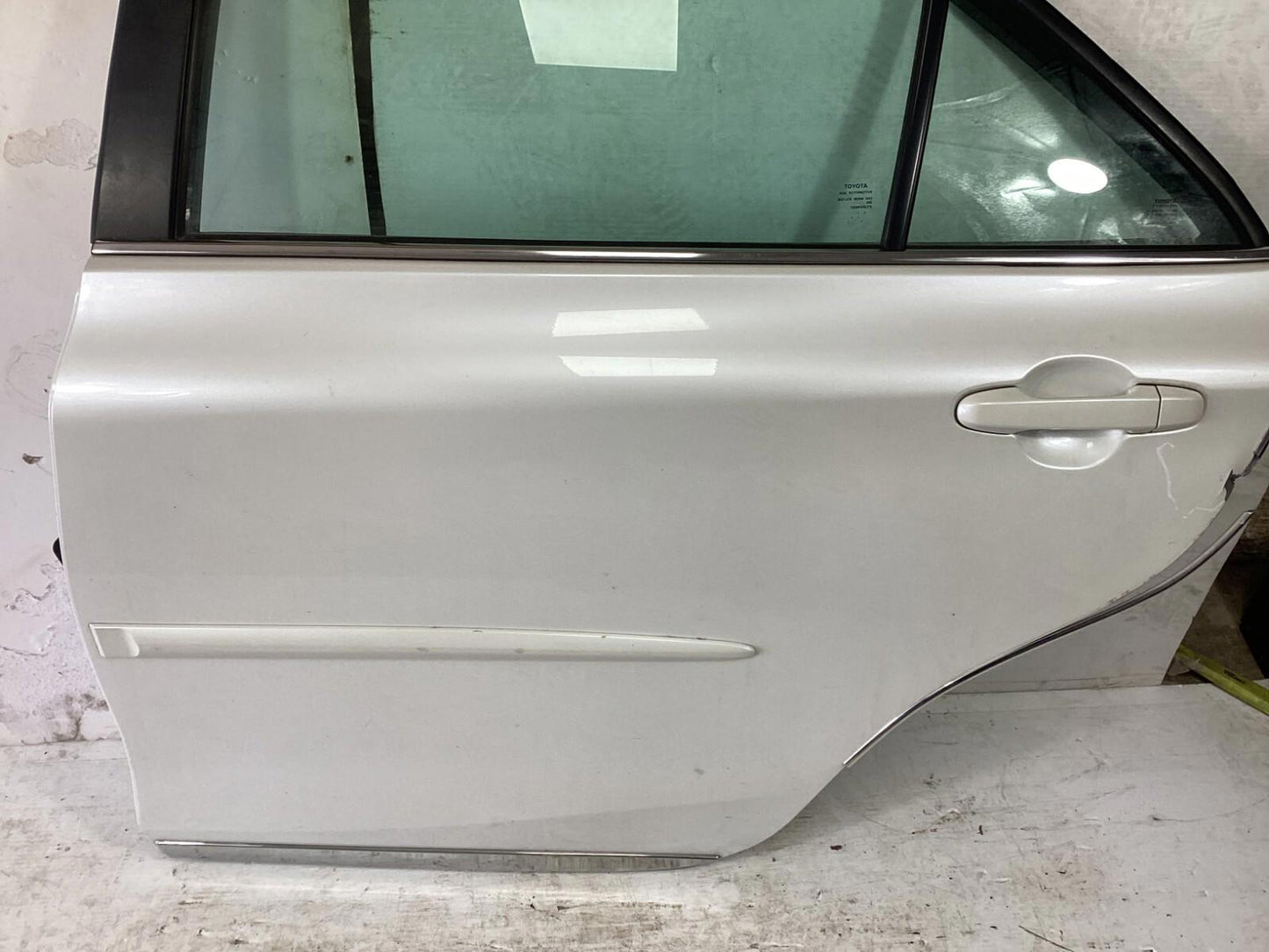 2015-2017 Toyota Camry Rear Driver Side Complete Door Assembly w/ Glass - OEM .