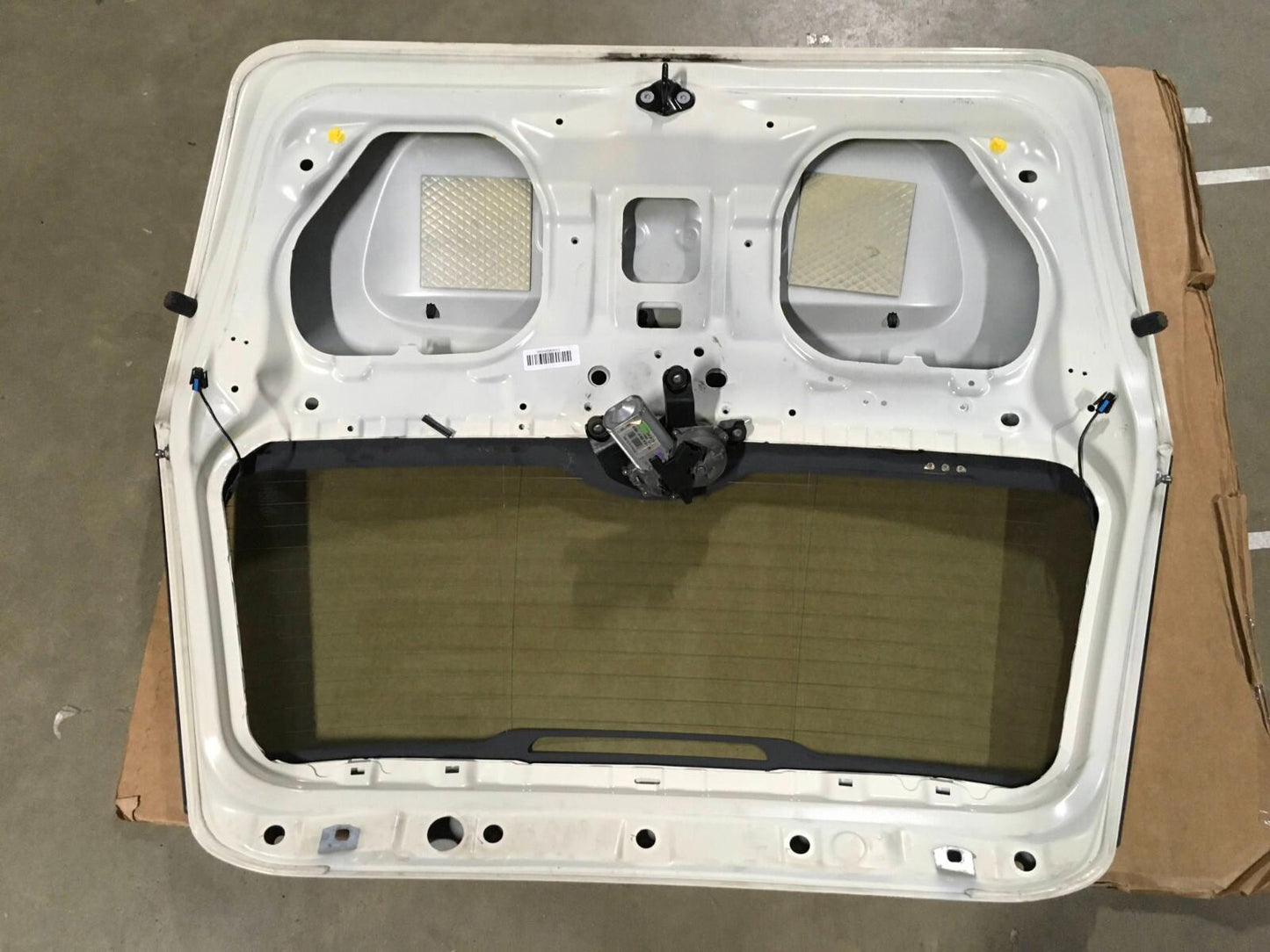 2009-2015 MINI COOPER REAR TRUNK LID LIFTGATE DOOR LID WINDOW GLASS OEM .