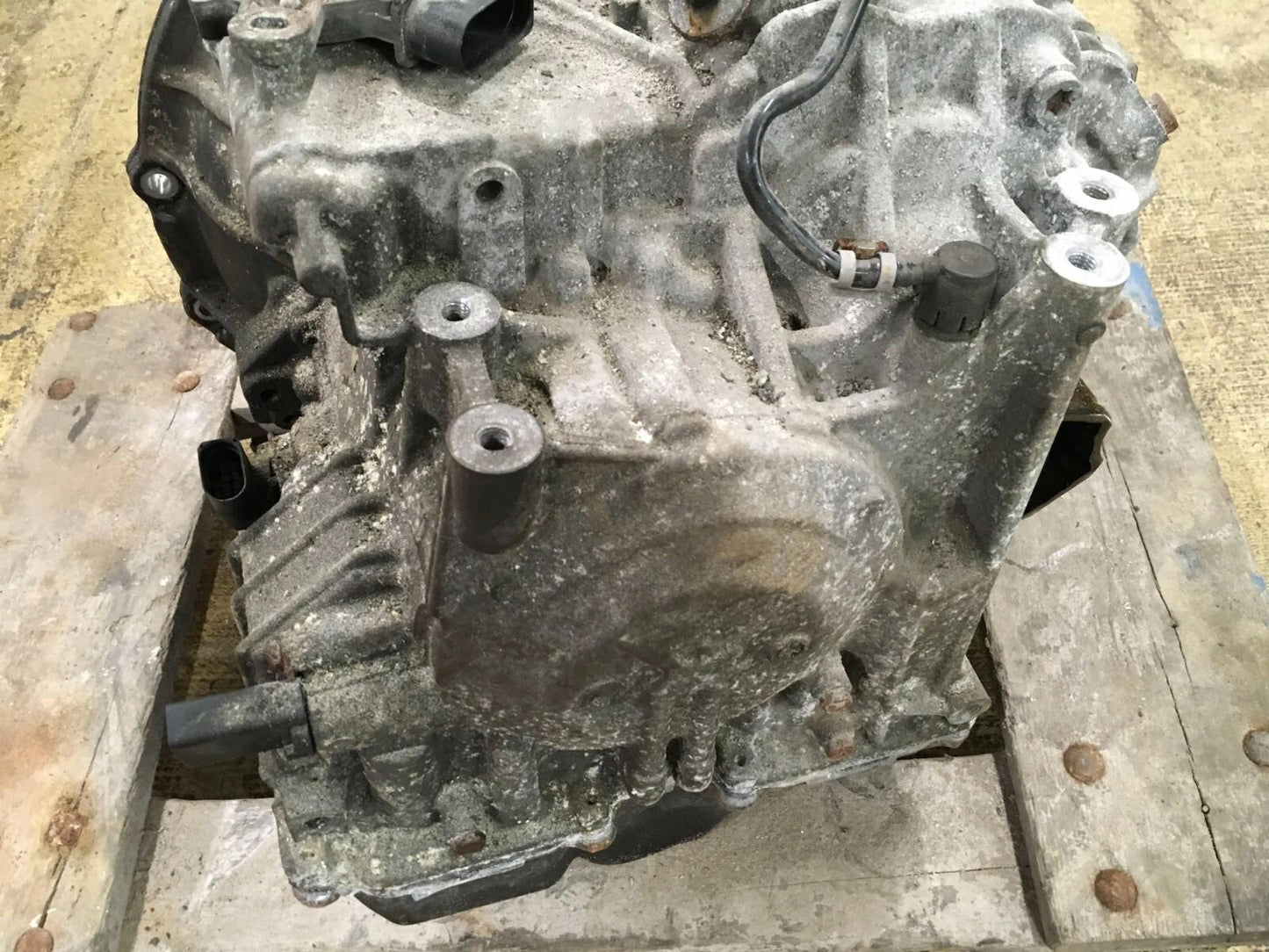 2011 -2016 MINI COOPER COUNTRYMAN 1.6L AUTOMATIC TRANSMISSION 156K OEM .