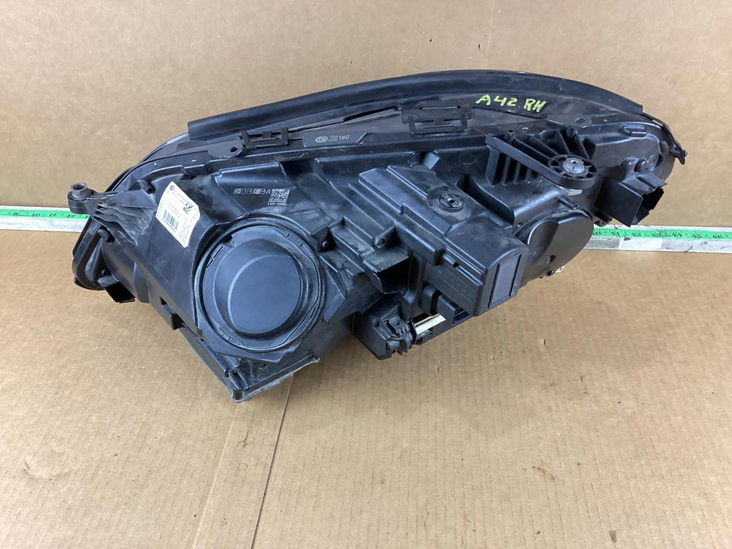 2012-2014 Mercedes-Benz E550 W212 Front Right Adaptiv LED Headlight Assembly OEM