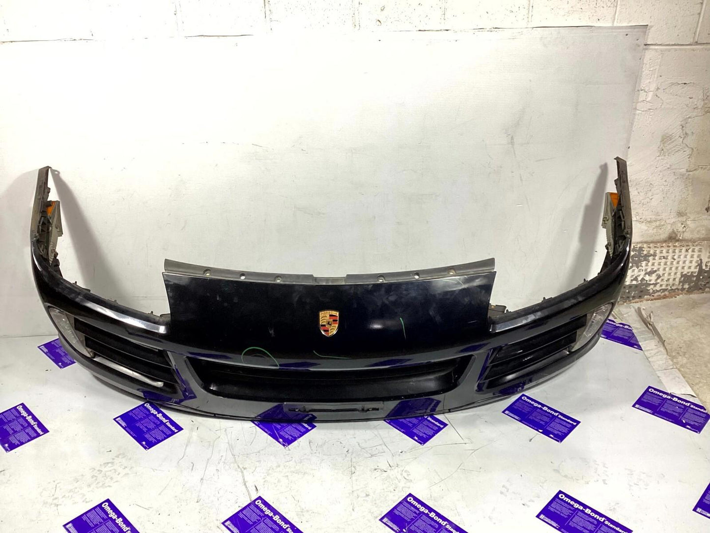 2008 - 2010 Porsche Cayenne Front Bumper Cover Assembly w/ Lamp OEM