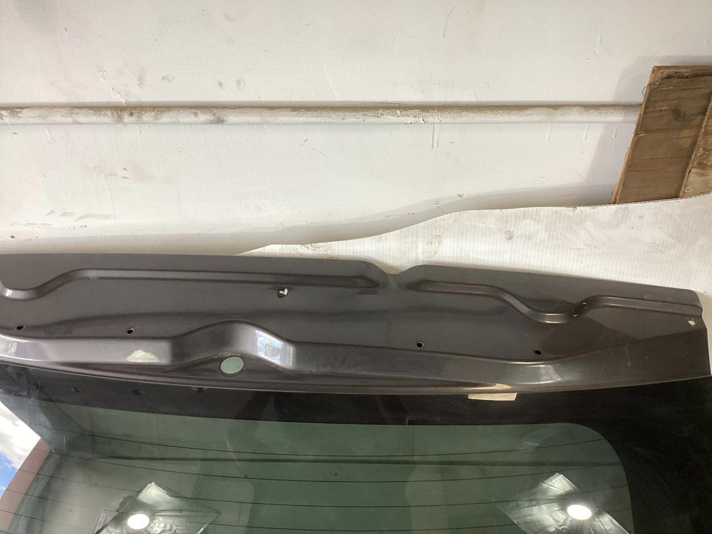 2011-2018 Dodge Caravan Rear Tailgate Liftgate Shell Panel W/ Glass OEM