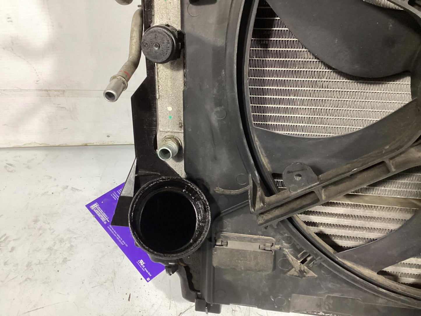 2007-2013 BMW E70 X5 Radiator Condenser Intercooler w & Electric Cooling Fan OEM