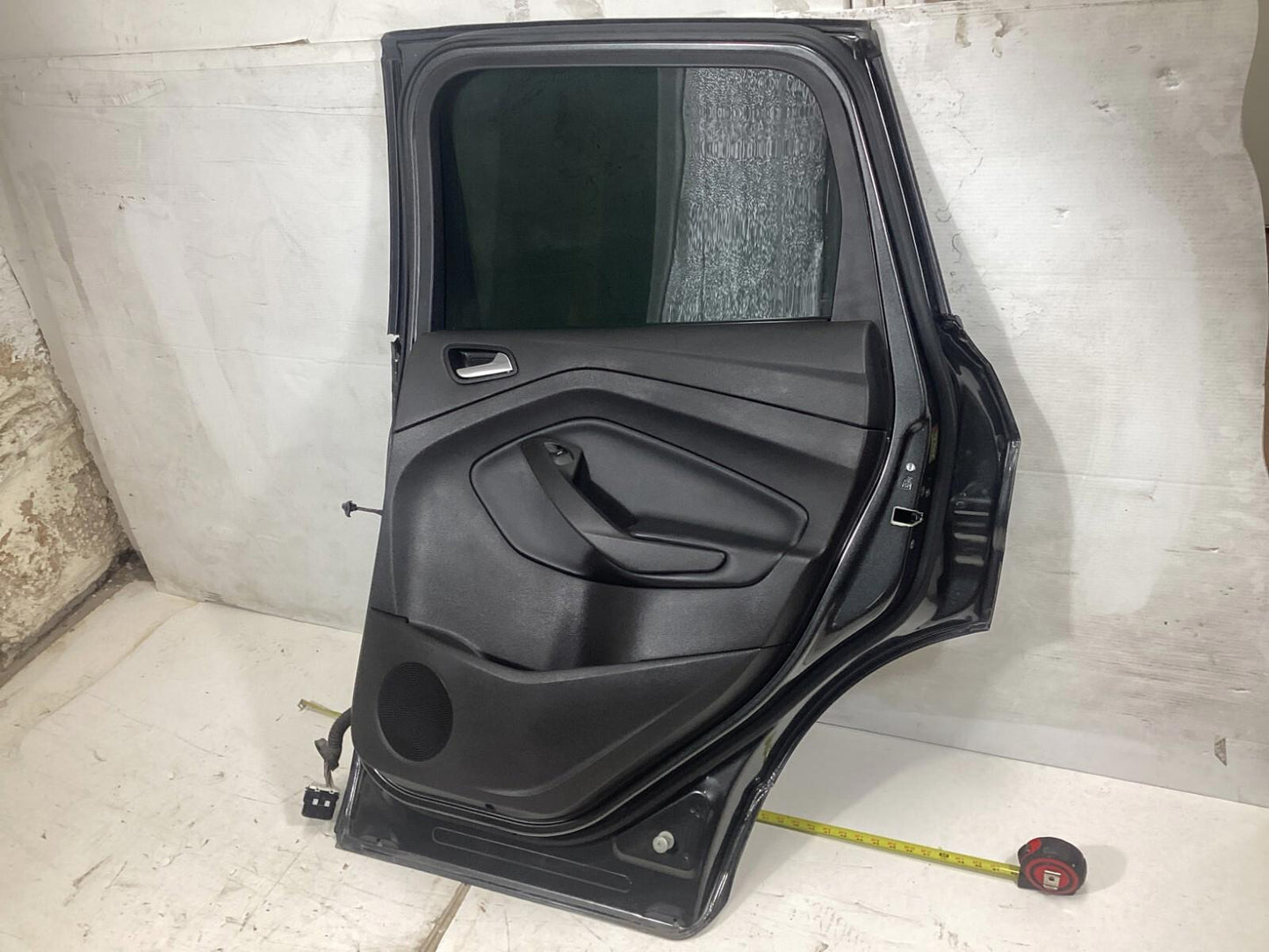 2013 - 2019 FORD ESCAPE REAR RIGHT PASSENGER SIDE COMLETE DOOR W/ DOOR PANEL OEM