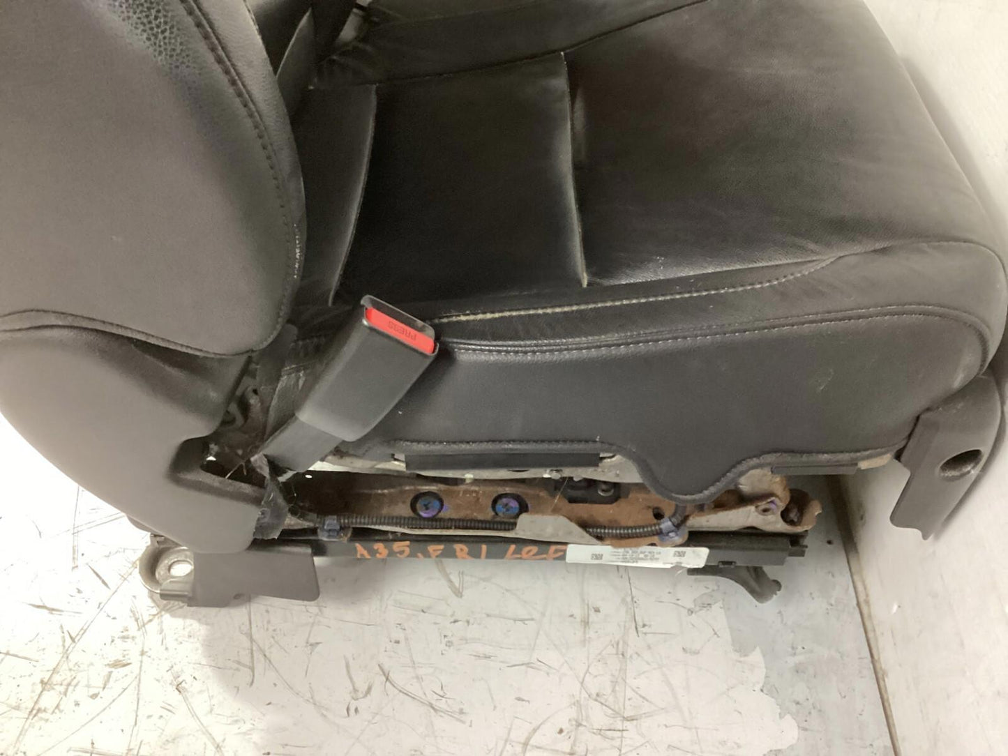 2014 – 2016 Acura MDX Front Driver and Passenger Side Seat Assembly OEM