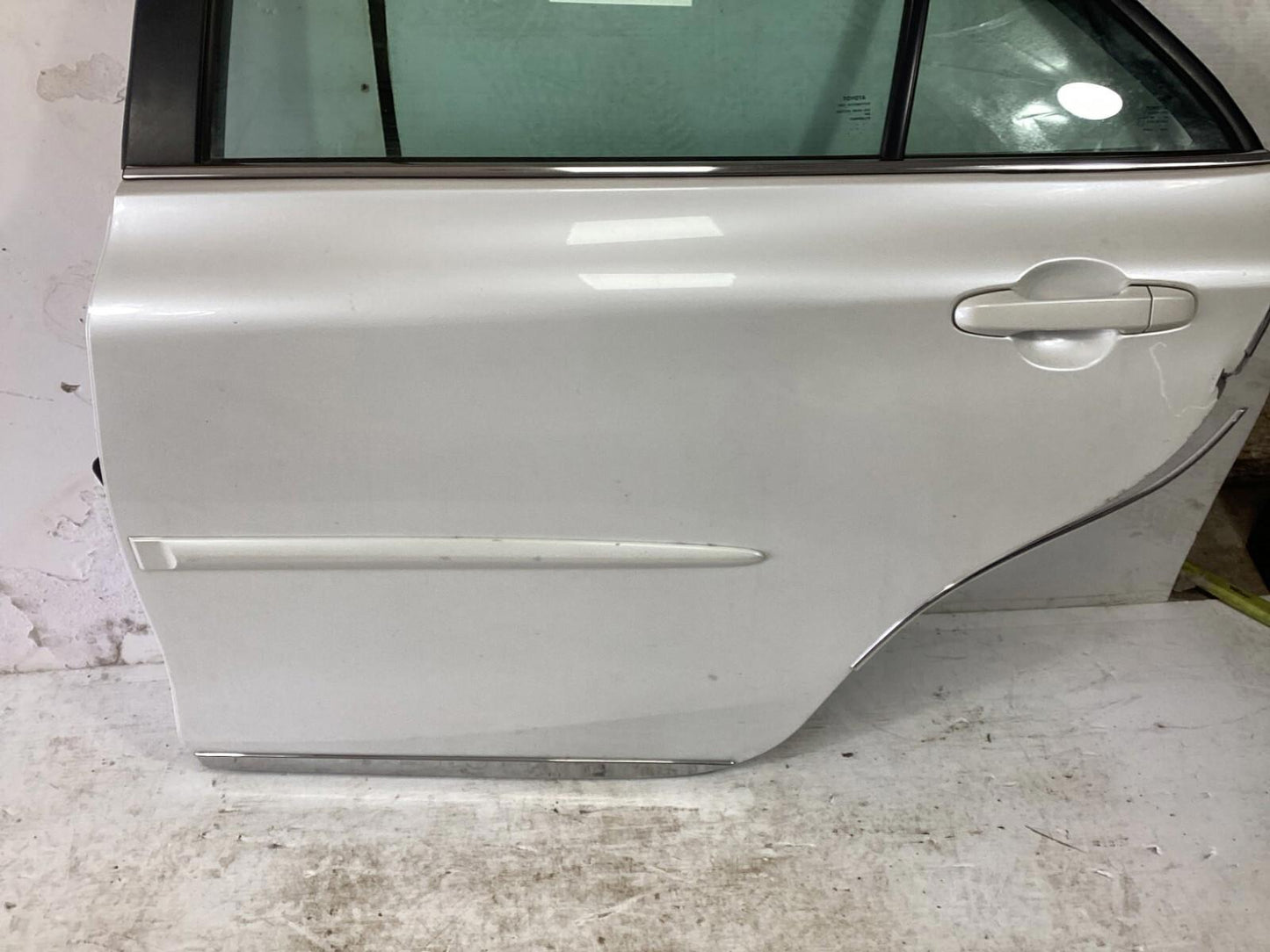 2015-2017 Toyota Camry Rear Driver Side Complete Door Assembly w/ Glass - OEM .