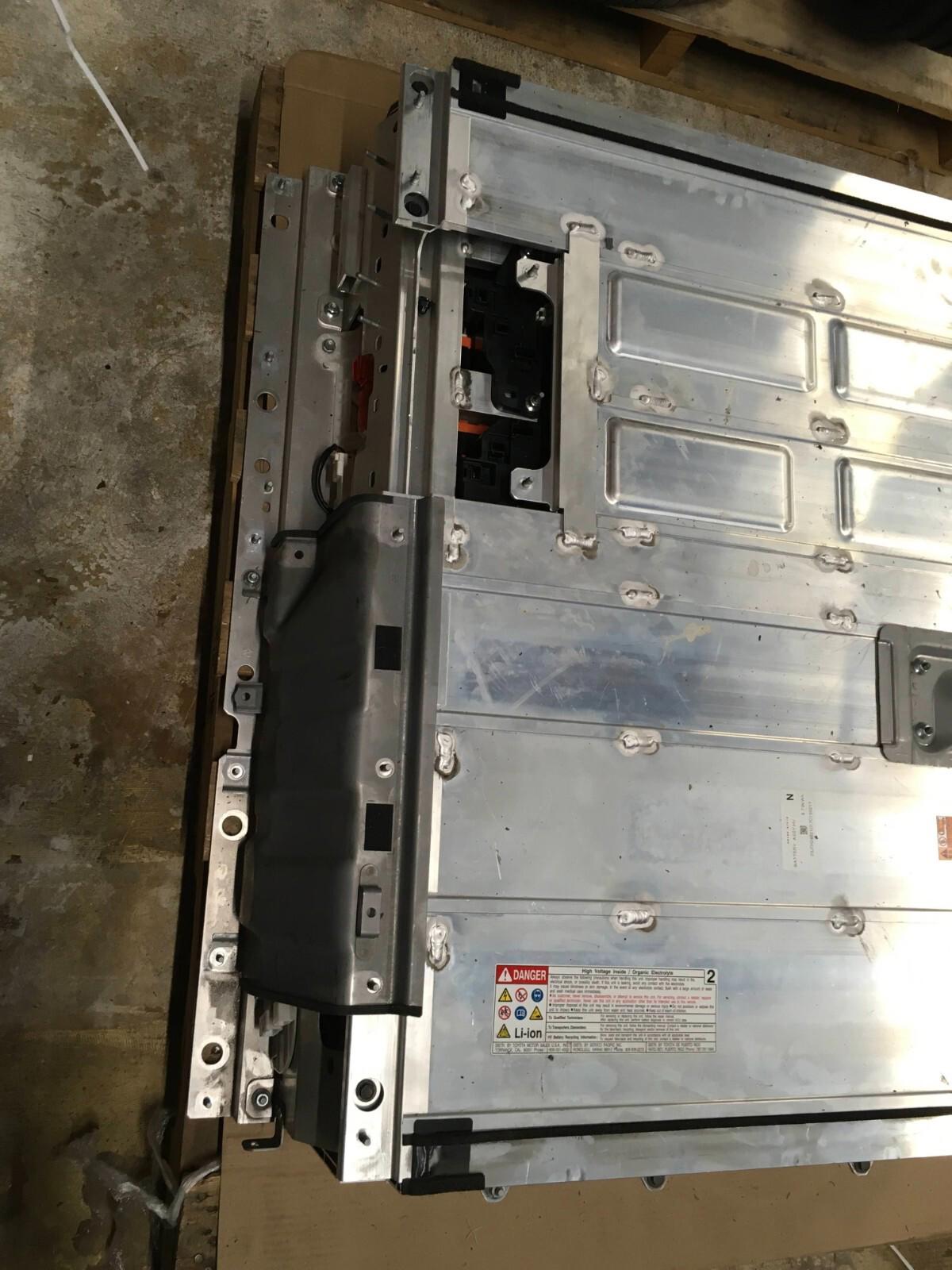 2017 - 2022 Toyota Prius Prime Hybrid Battery G9280-47210 OEM .