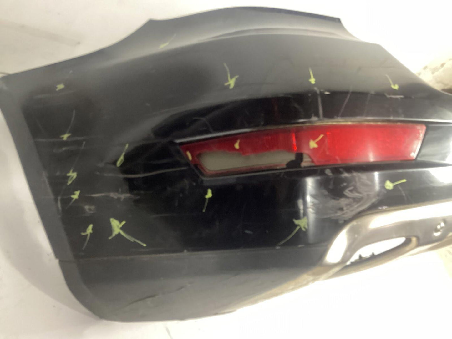 2008 - 2011 MERCEDES BENZ ML550 ML CLASS REAR BUMPER COVER ASSEMBLY OEM .