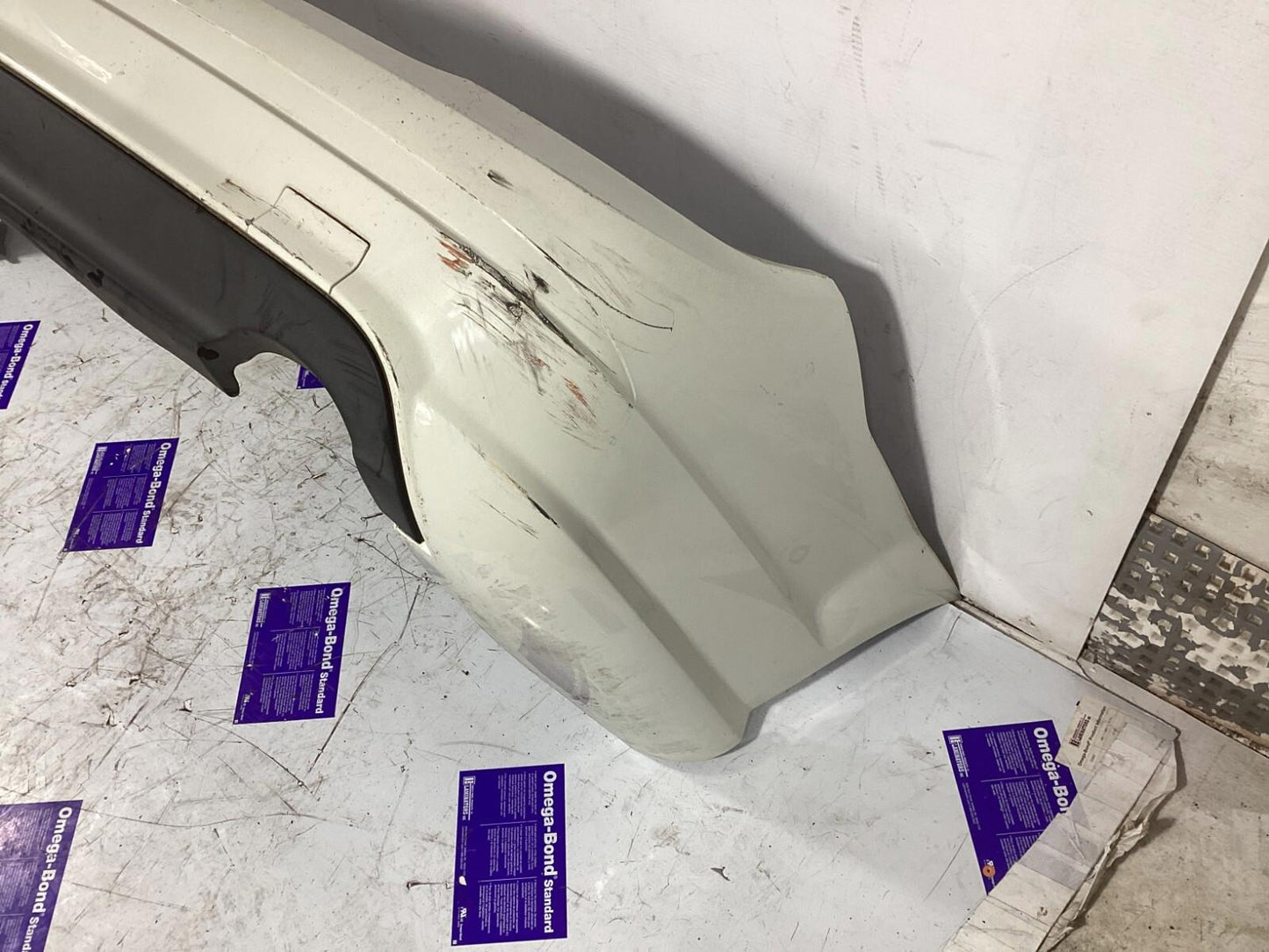 2008-2011 Mercedes-Benz C300 Rear Bumper Cover Assembly OEM .