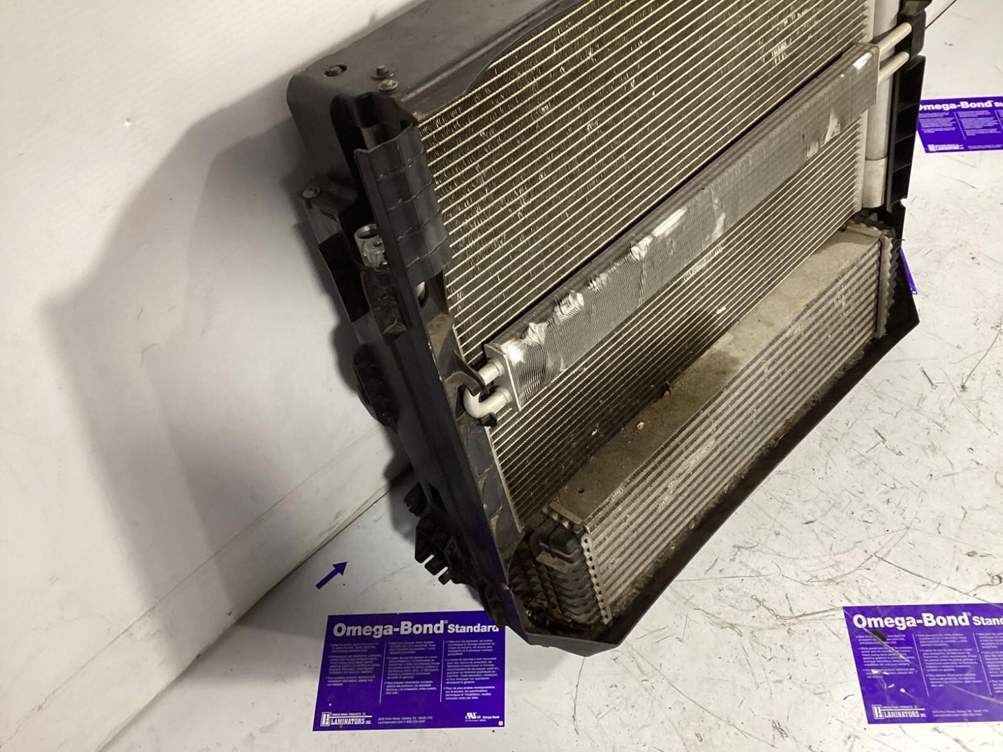 2007-2013 BMW E70 X5 Radiator Condenser Intercooler w & Electric Cooling Fan OEM