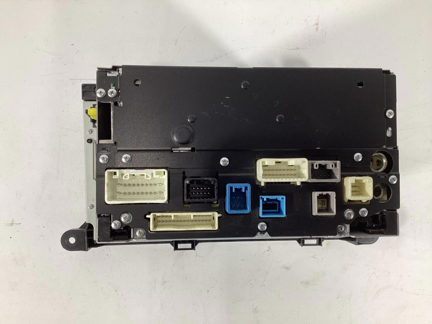 2011-2014 Toyota Sienna JBL Radio With Display Screen With Navi 86120-08250 OEM.