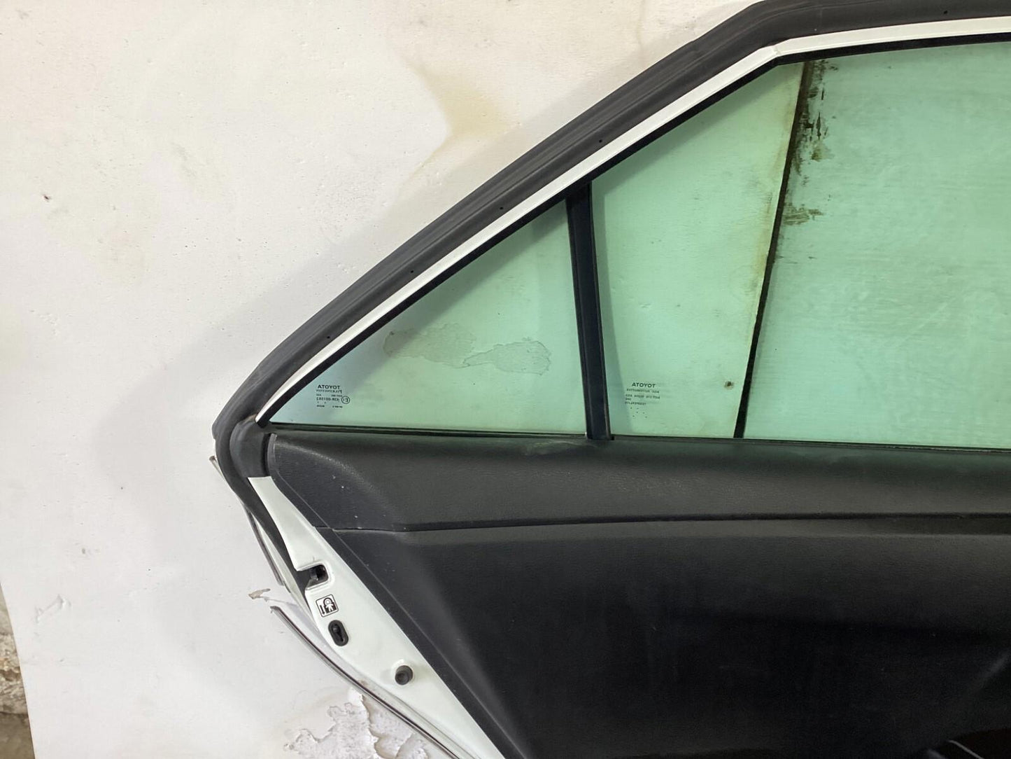 2015-2017 Toyota Camry Rear Driver Side Complete Door Assembly w/ Glass - OEM .