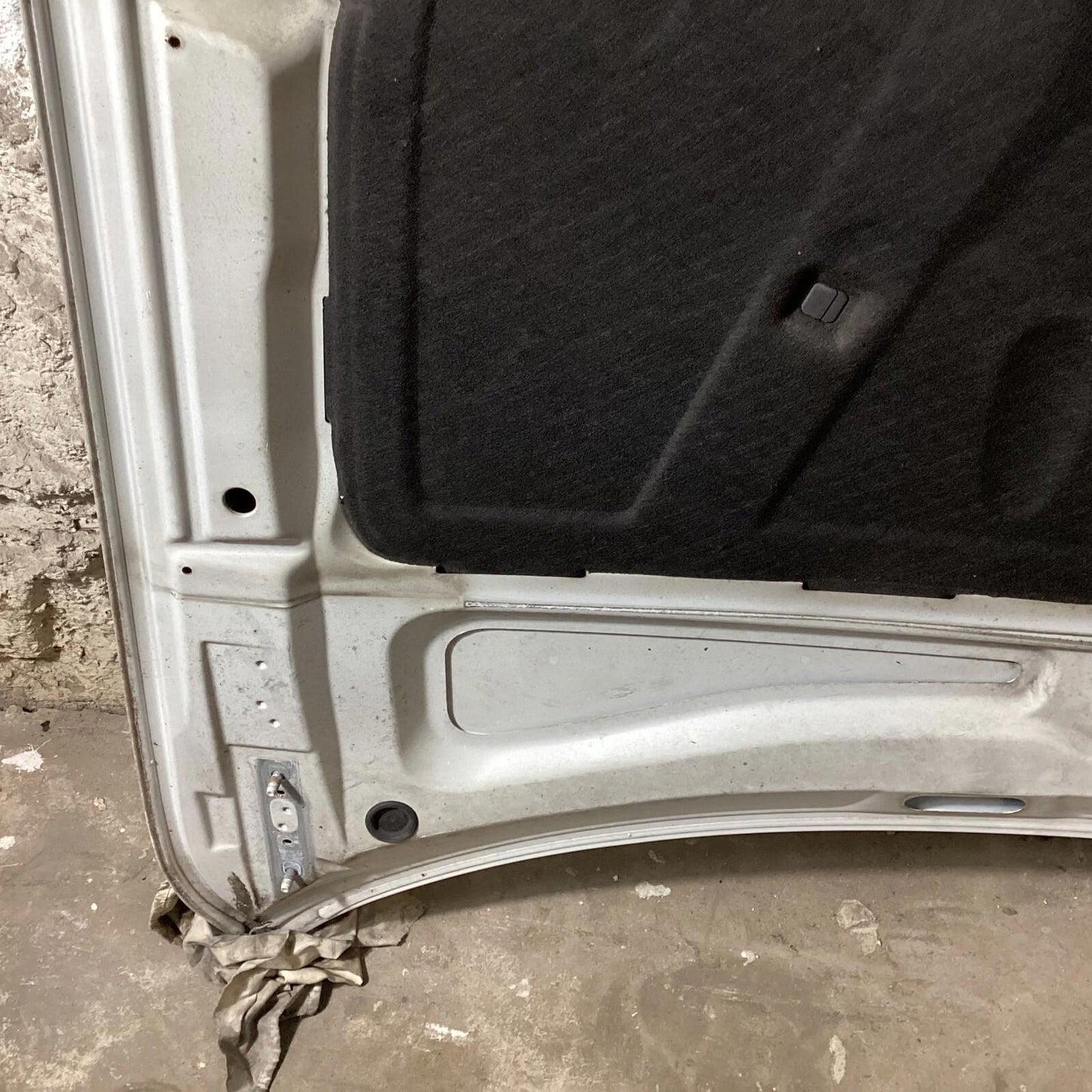 2009-2012 AUDI A4 2.0T PREMIUM SERIES HOOD COVER PANEL SHELL 077010542A OEM .