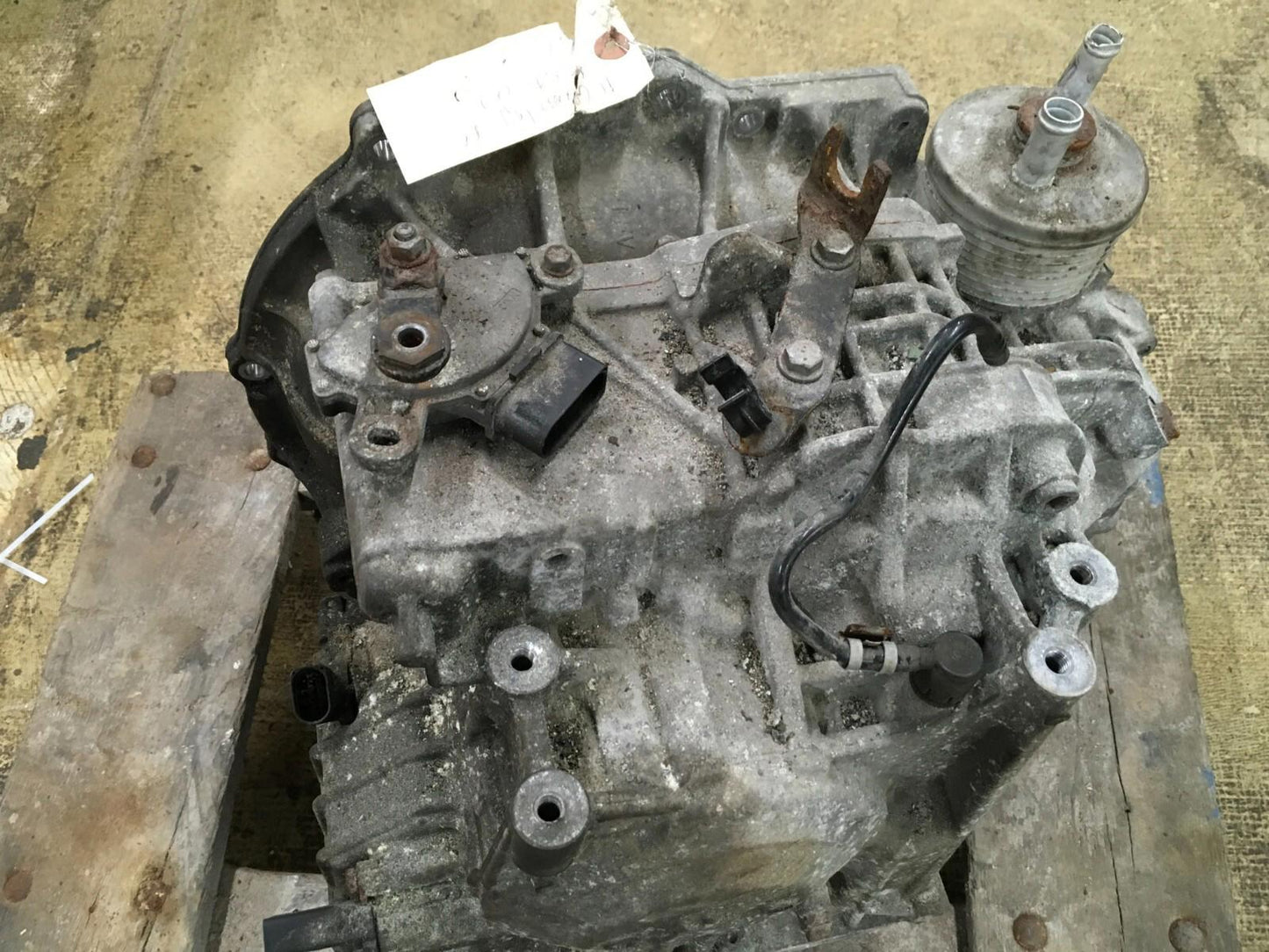 2011 -2016 MINI COOPER COUNTRYMAN 1.6L AUTOMATIC TRANSMISSION 156K OEM .