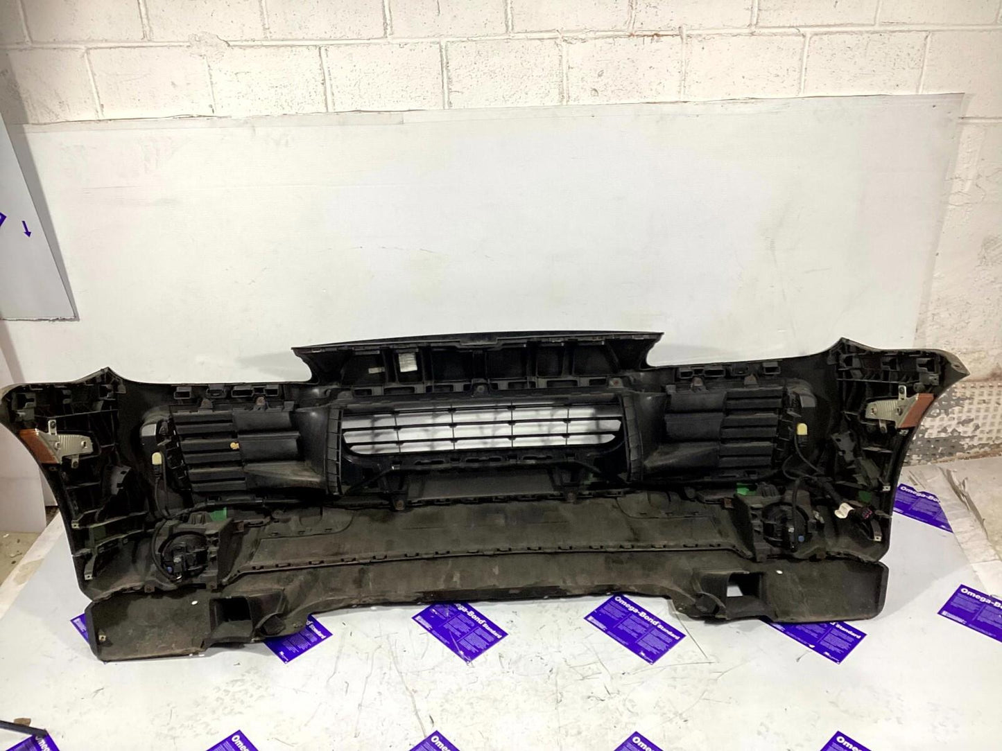 2008 - 2010 Porsche Cayenne Front Bumper Cover Assembly w/ Lamp OEM