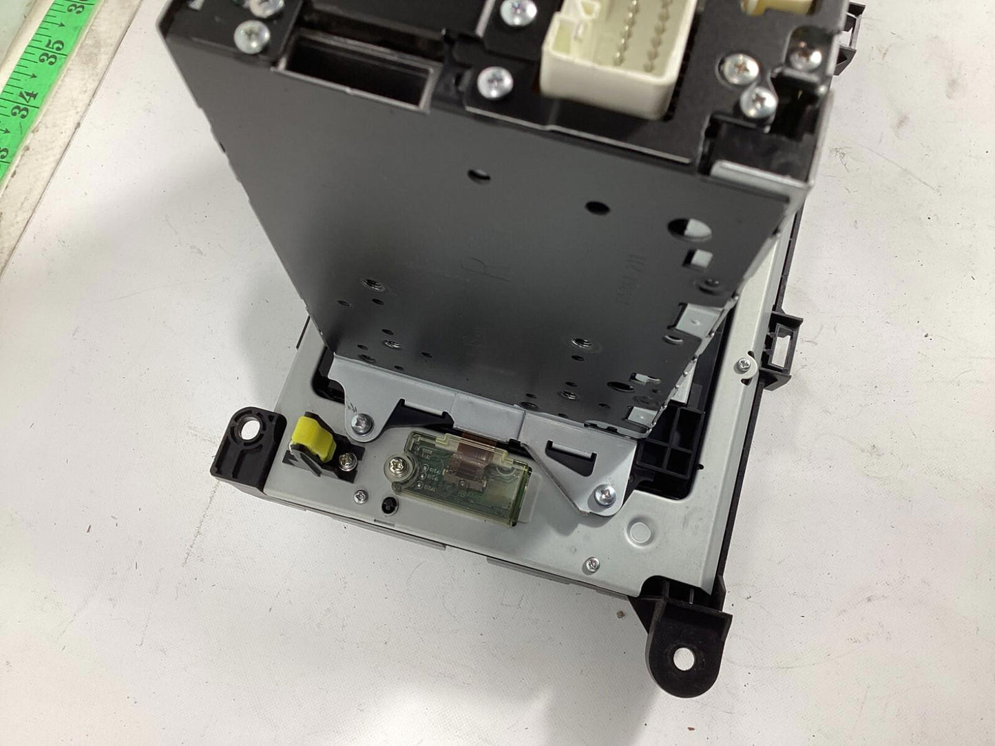 2011-2014 Toyota Sienna JBL Radio With Display Screen With Navi 86120-08250 OEM.