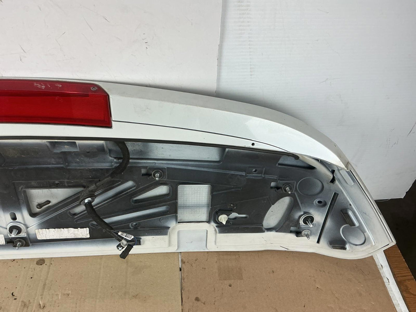2014-2018 BMW X5 F15 xDrive50i Rear Spoiler w/ 3rd Brake Light 7294468 OEM