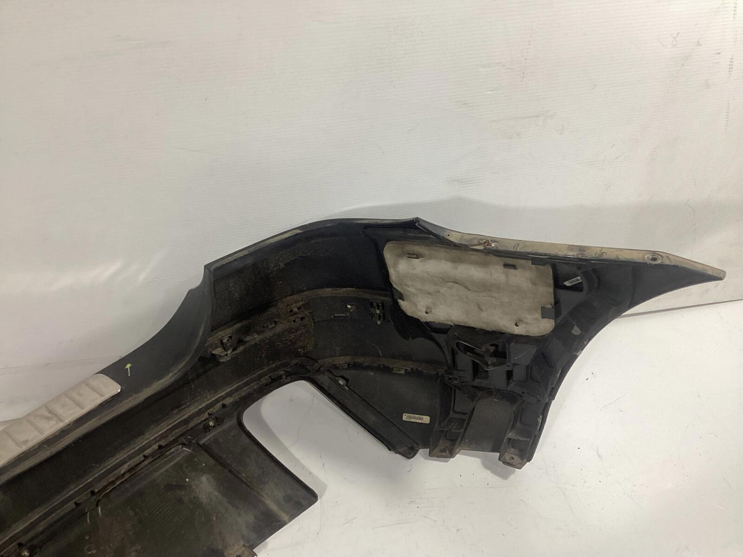 2008 - 2011 MERCEDES BENZ ML550 ML CLASS REAR BUMPER COVER ASSEMBLY OEM .