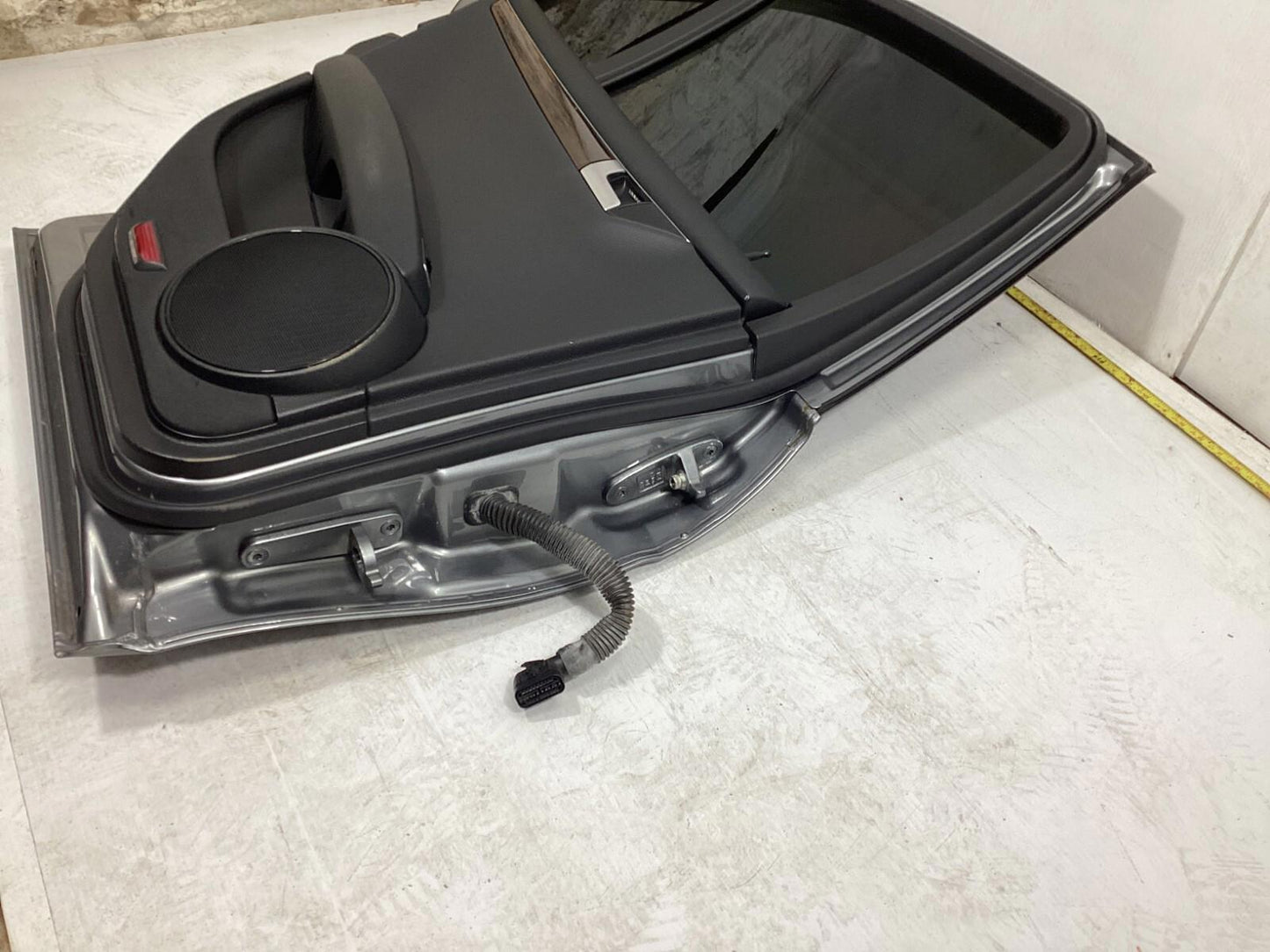 2008-2014 Mercedes Benz C250 C300 Rear LEFT DRIVER Side Door Assembly OEM .