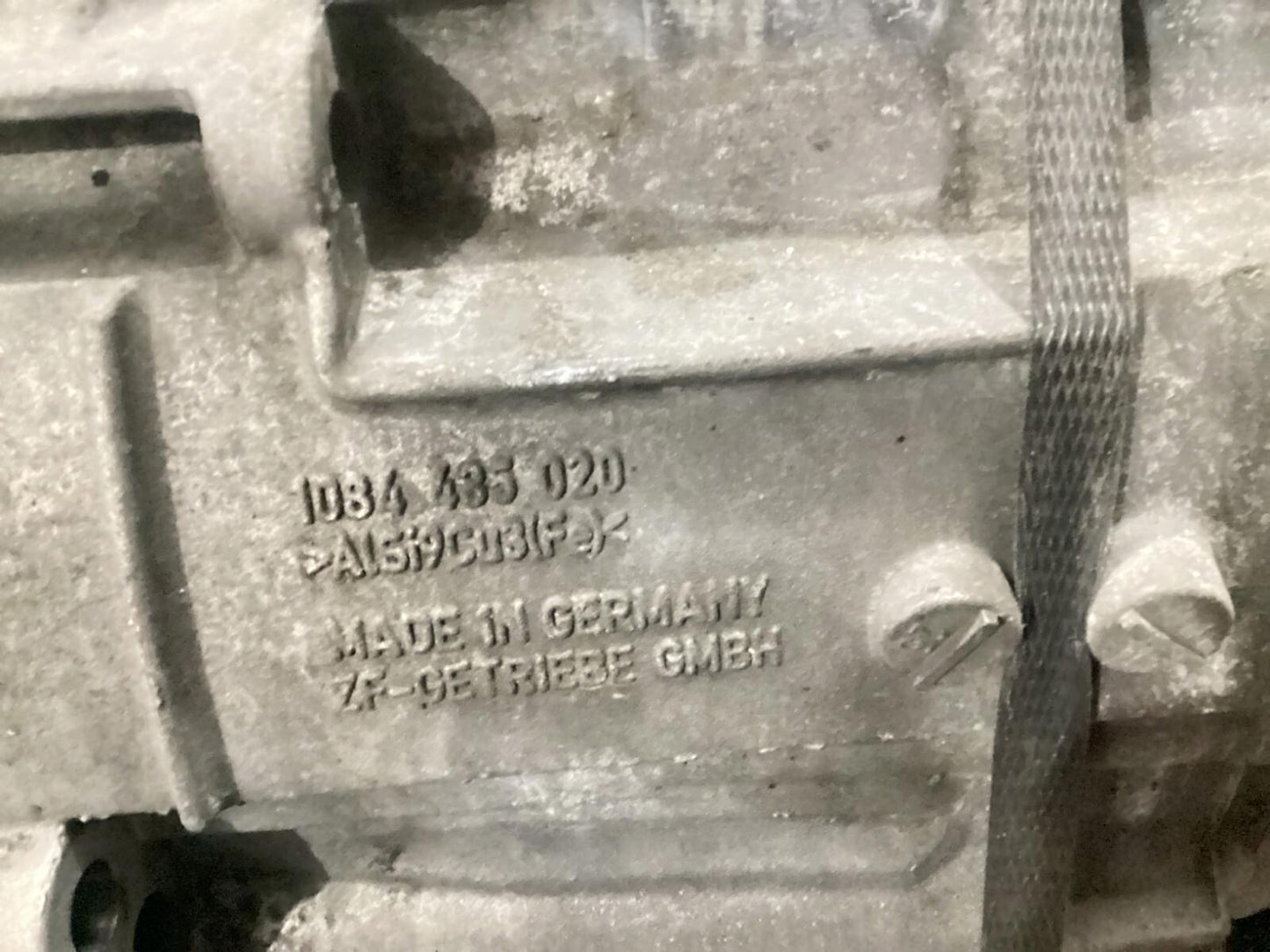 2009 - 2012 AUDI S5 AUTOMATIC TRANSMISSION GEARBOX ZFS957048; 1084401009 OEM .