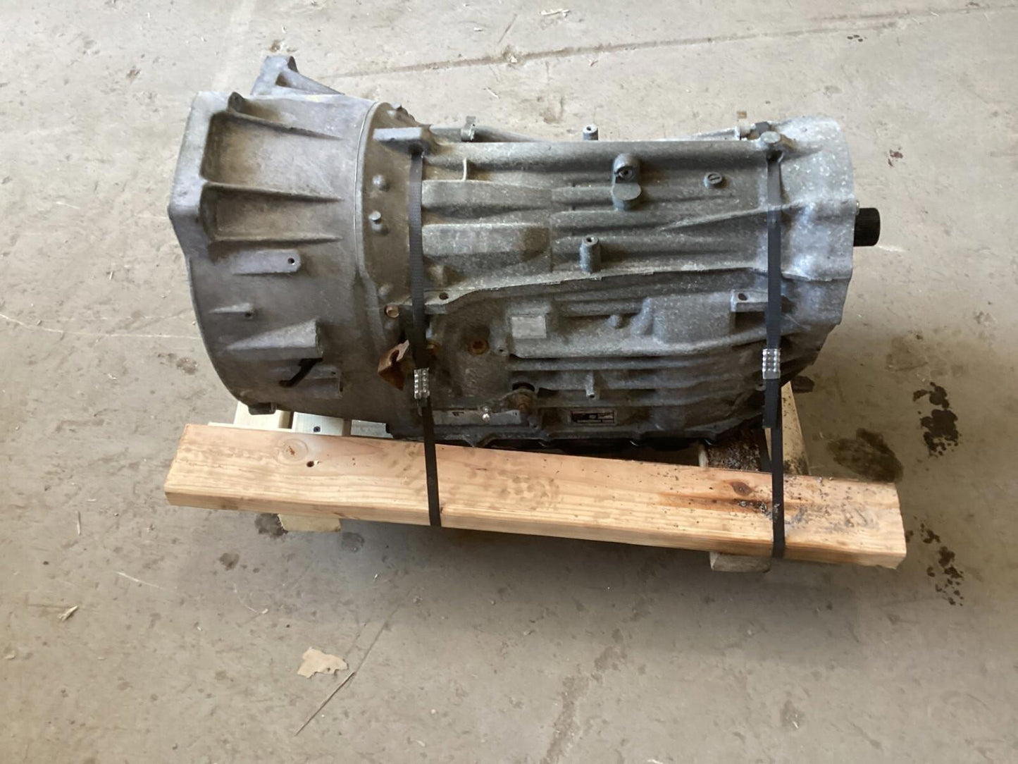 2008 - 2010 Porsche Cayenne AWD Automatic Transmission 169k Miles 09D300037M OEM