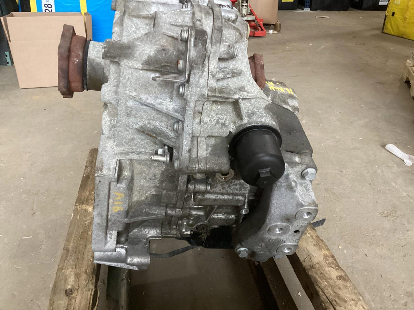 2013 - 2016 AUDI A3 Automatic Transmission Gearbox 02E409061D OEM