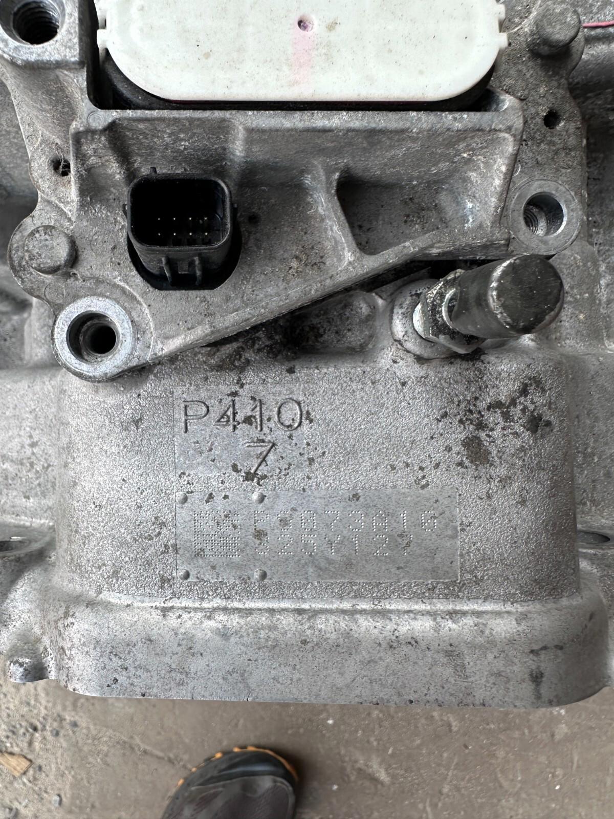 2010 - 2015 Toyota Prius Automatic Transmission Assembly 168K Miles OEM .
