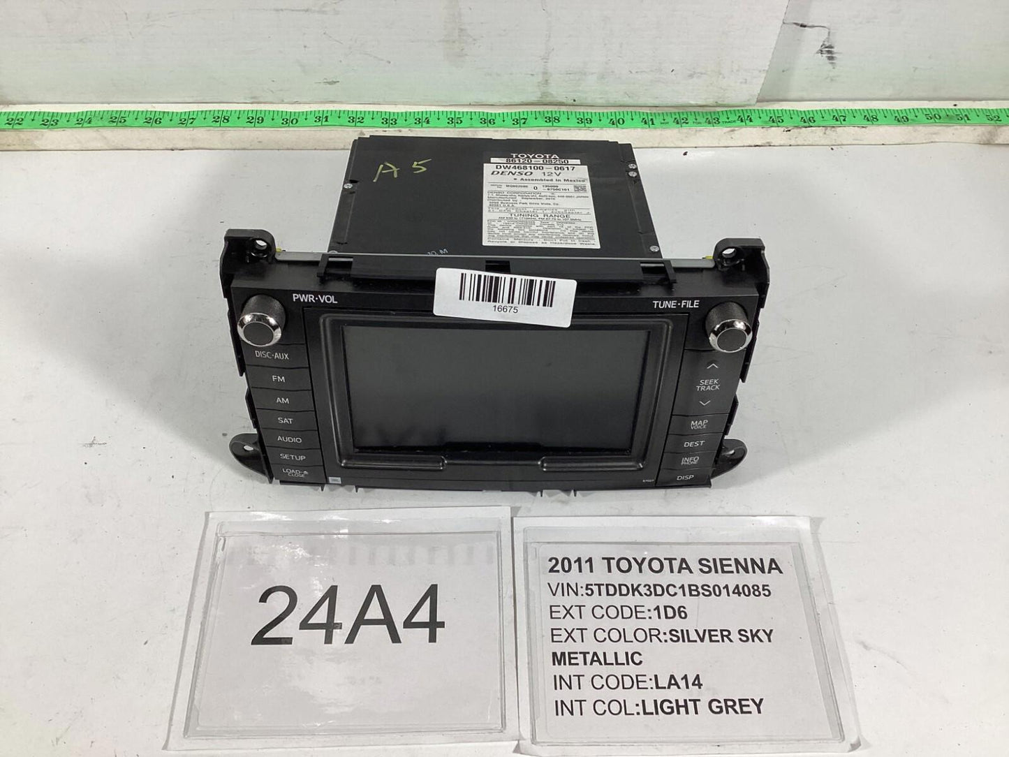 2011-2014 Toyota Sienna JBL Radio With Display Screen With Navi 86120-08250 OEM.