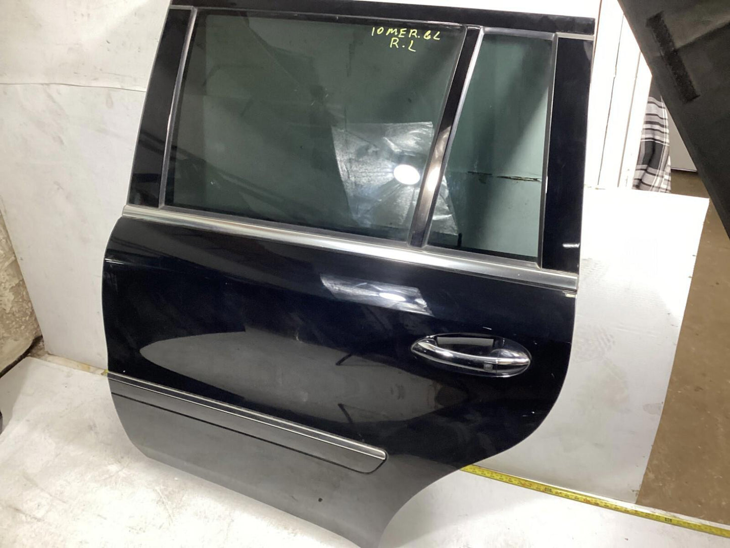 2009-2015 MERCEDES GL350 REAR LEFT DRIVER SIDE COMPLETE DOOR SHELL COVER OEM .