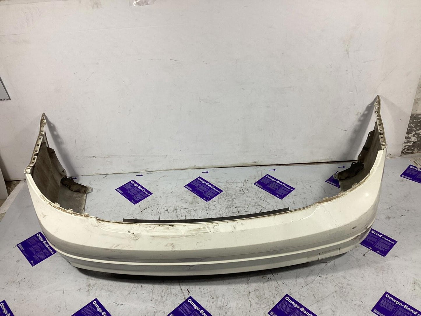 2008-2011 Mercedes-Benz C300 Rear Bumper Cover Assembly OEM .