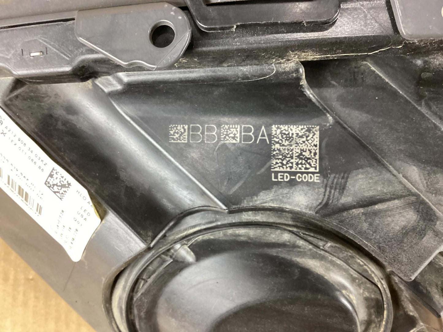 2012-2014 Mercedes-Benz E550 W212 Front Right Adaptiv LED Headlight Assembly OEM