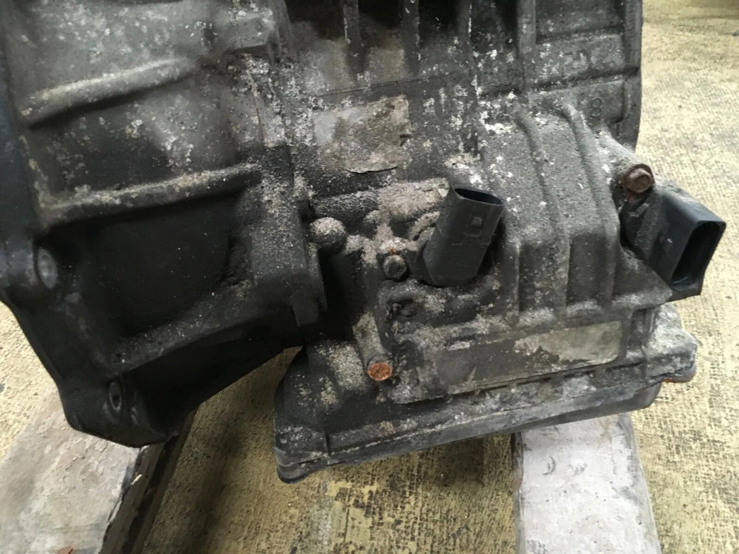 2011 -2016 MINI COOPER COUNTRYMAN 1.6L AUTOMATIC TRANSMISSION 156K OEM .