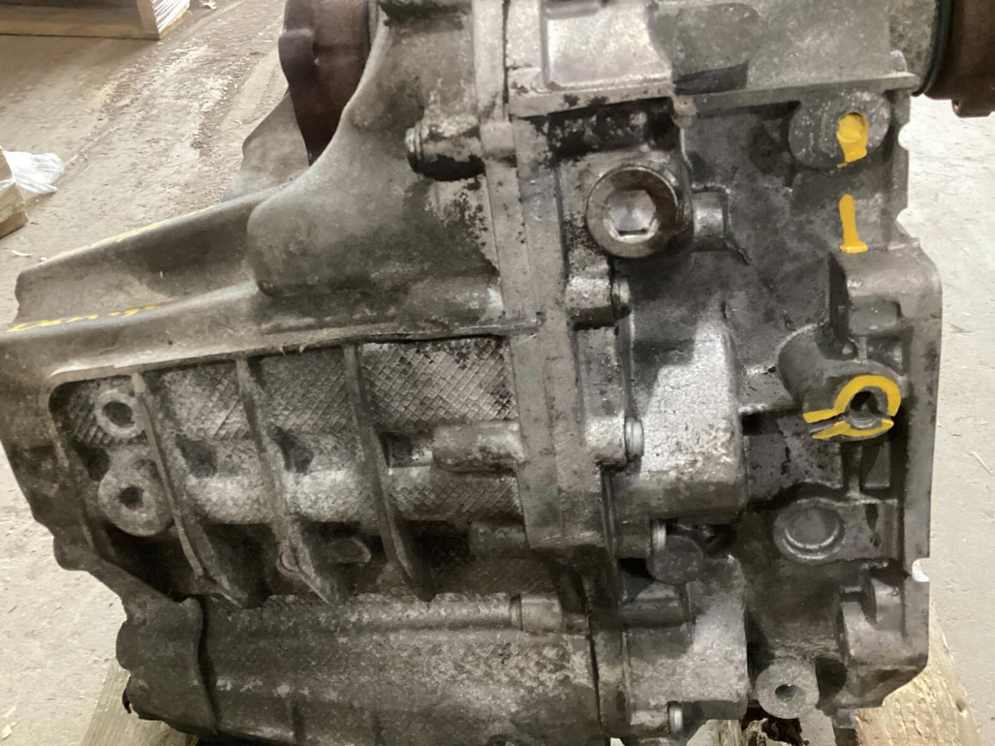 2013 - 2016 AUDI A3 Automatic Transmission Gearbox 02E409061D OEM