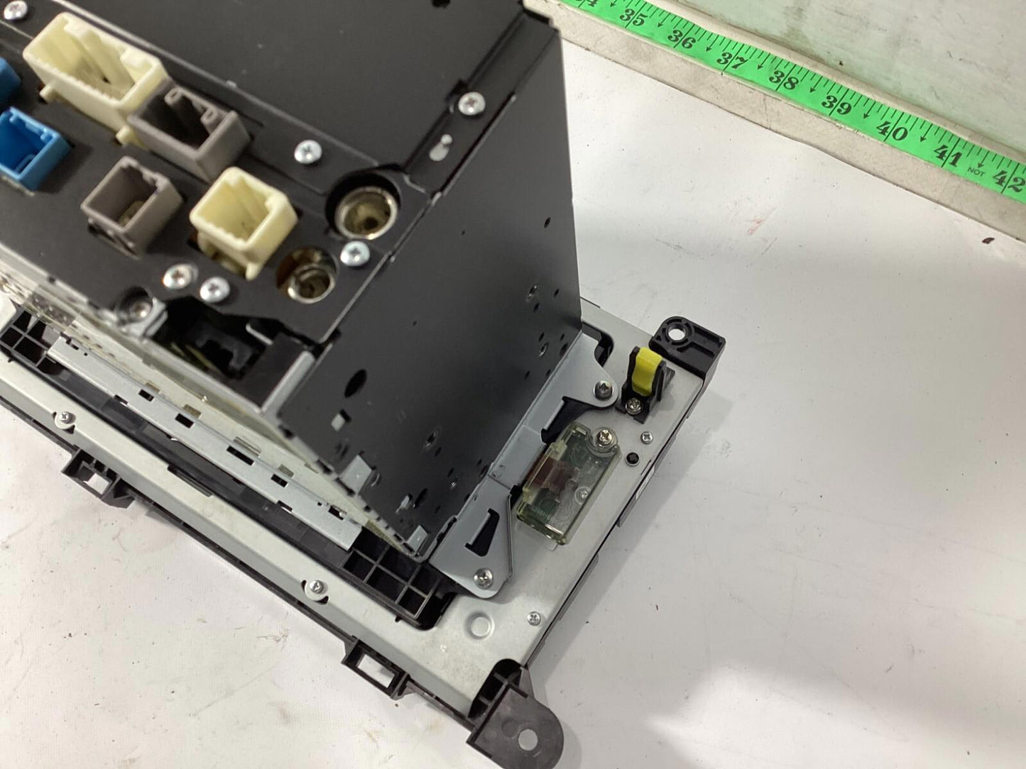 2011-2014 Toyota Sienna JBL Radio With Display Screen With Navi 86120-08250 OEM.