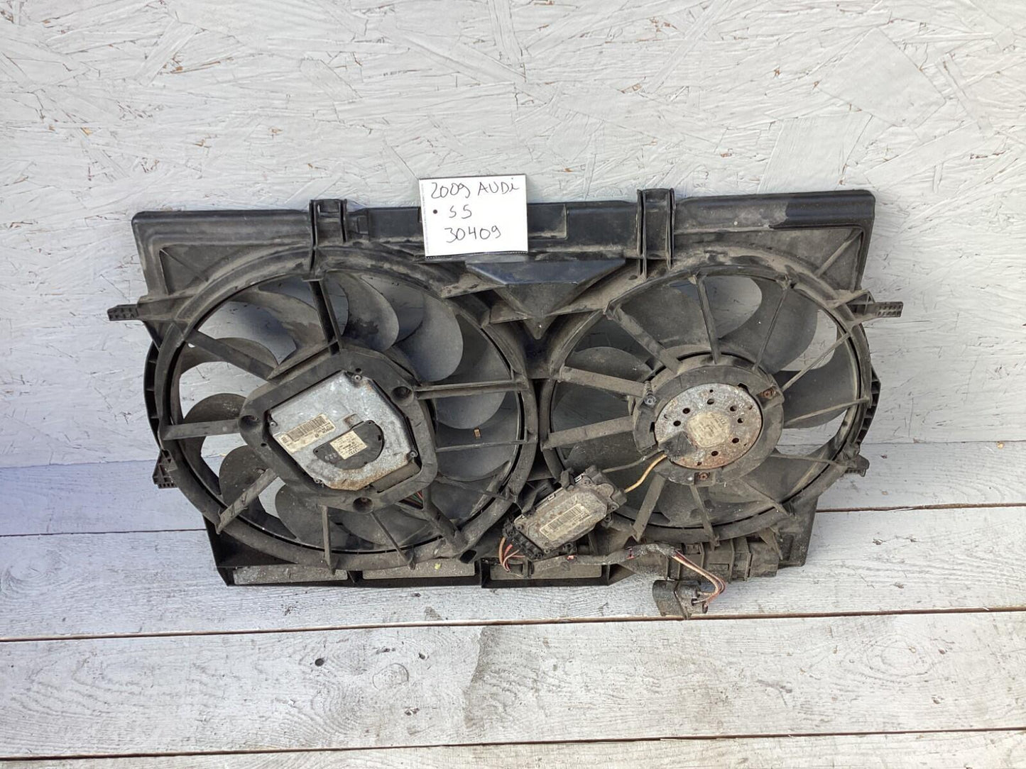 2008 - 2012 Audi S5 Radiator Cooling Fan Assembly & Shroud 8K0959455E OEM