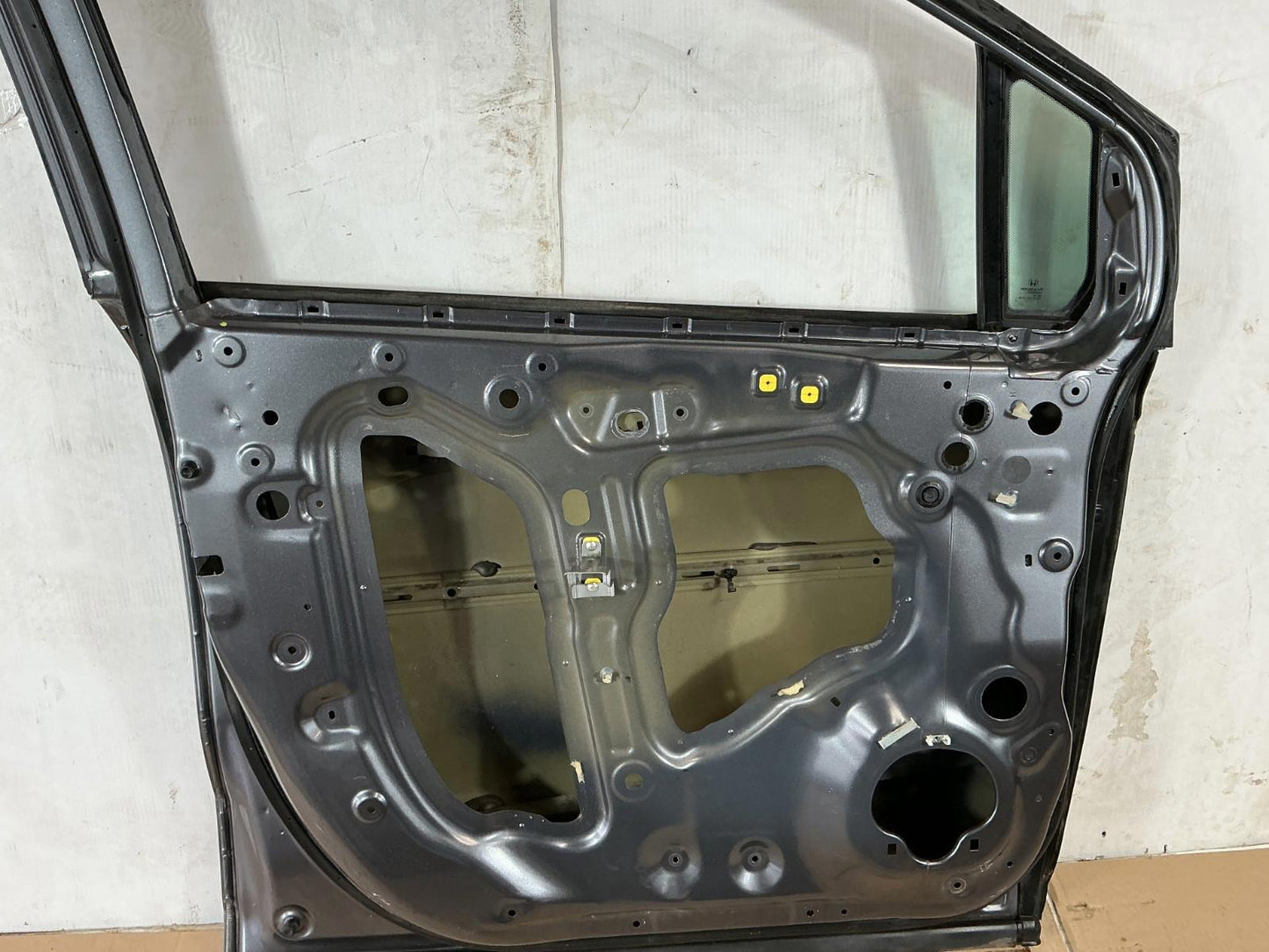 2018 - 2023 Honda Odyssey Front Left Driver Side Door Shell Panel OEM