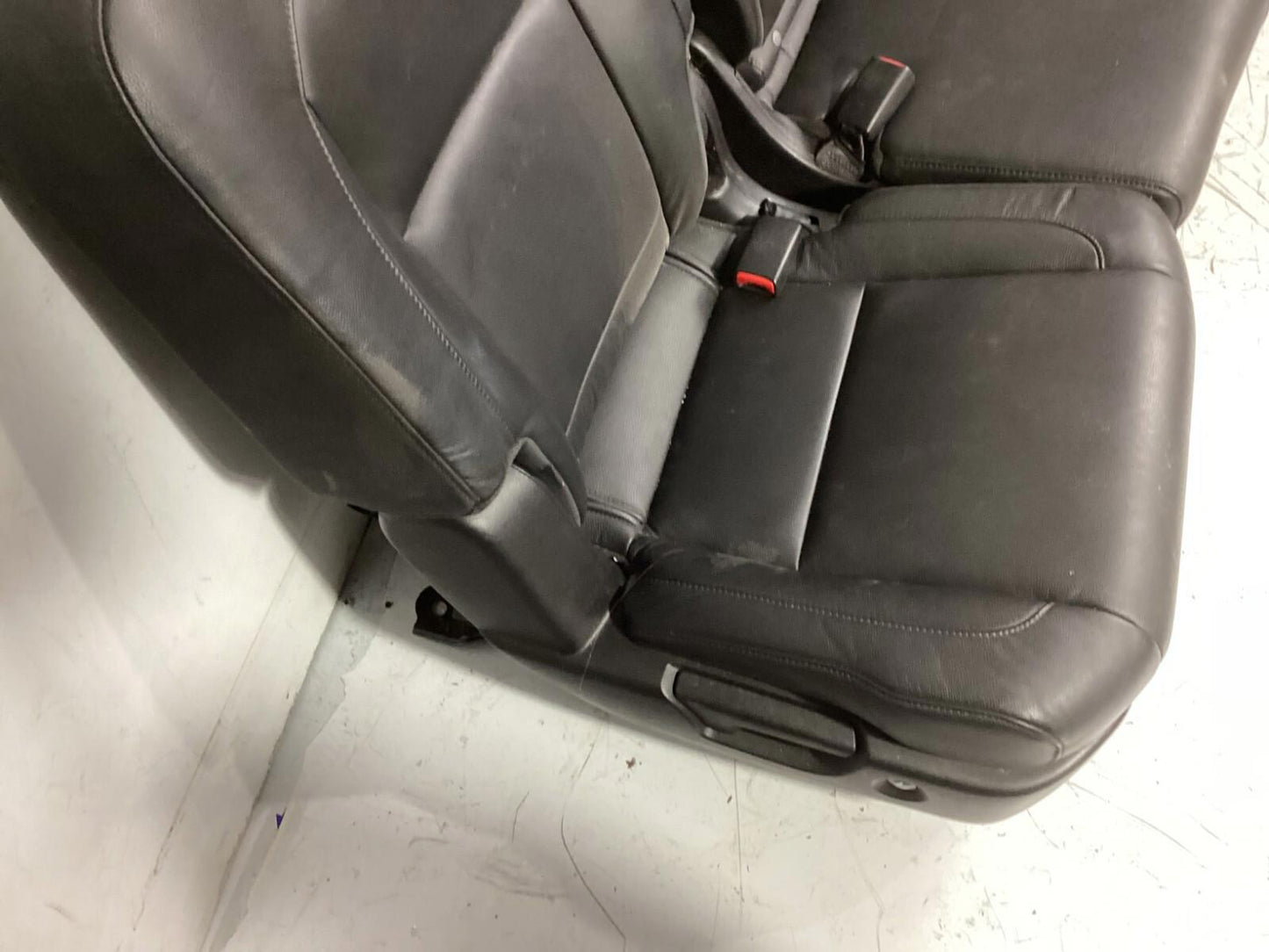 2014 – 2016 Acura MDX Complete Rear 2nd Row Seat OEM