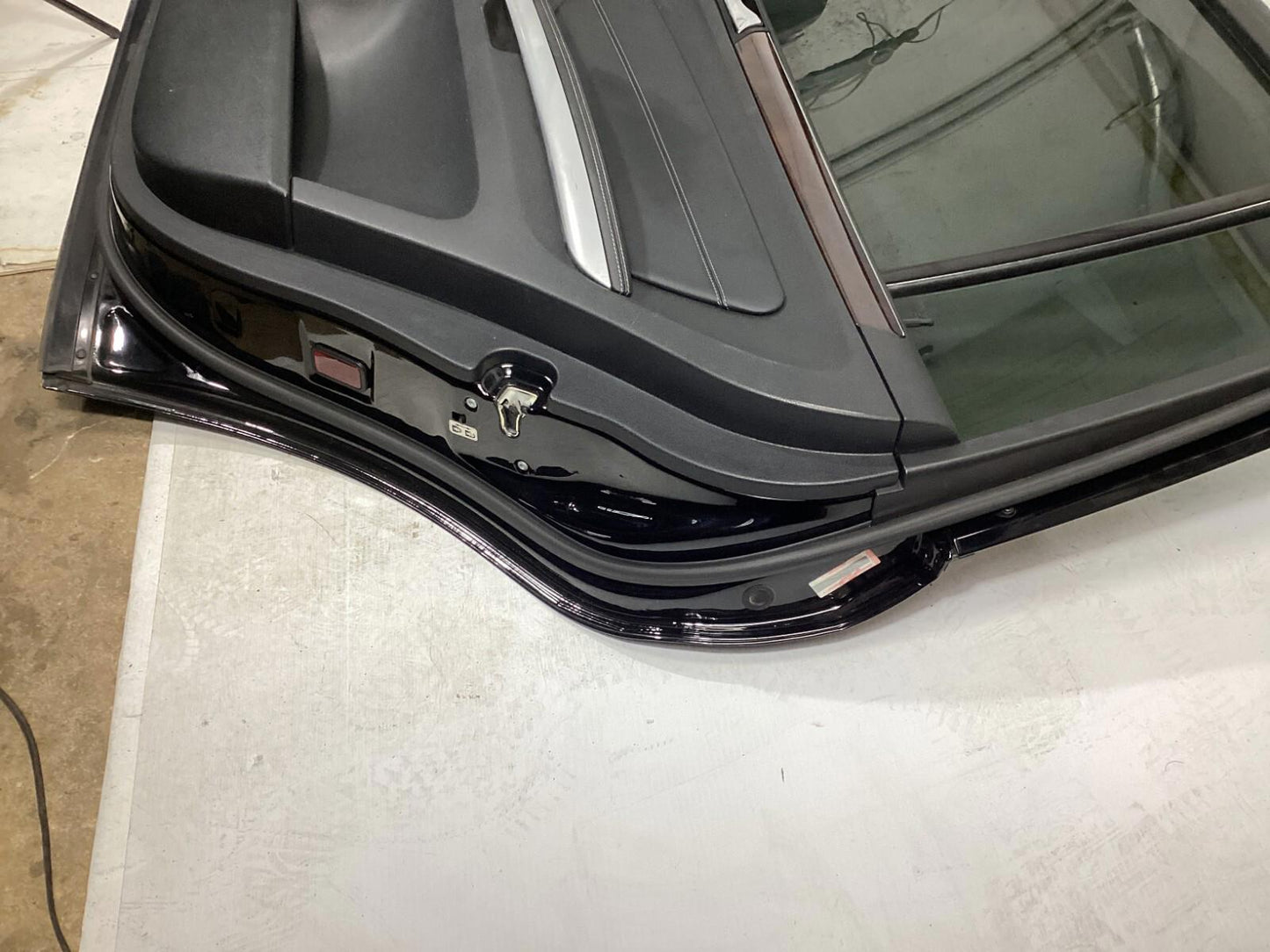 2009-2015 MERCEDES GL350 REAR RIGHT PASSENGER SIDE DOOR SHELL COVER ASSEMBLY OEM