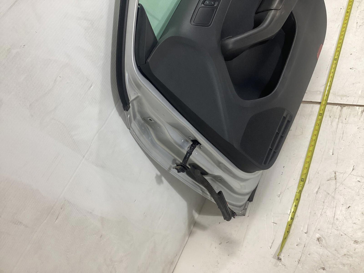 2011 - 2018 Volkswagen Jetta Front Right Side Door W/ Door Panel & Window OEM .