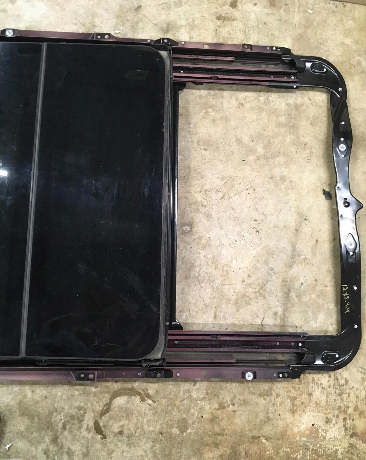 2007-2015 BMW X5 XDRIVE Complete Panoramic Sunroof Glass Frame Motor Assy OEM .