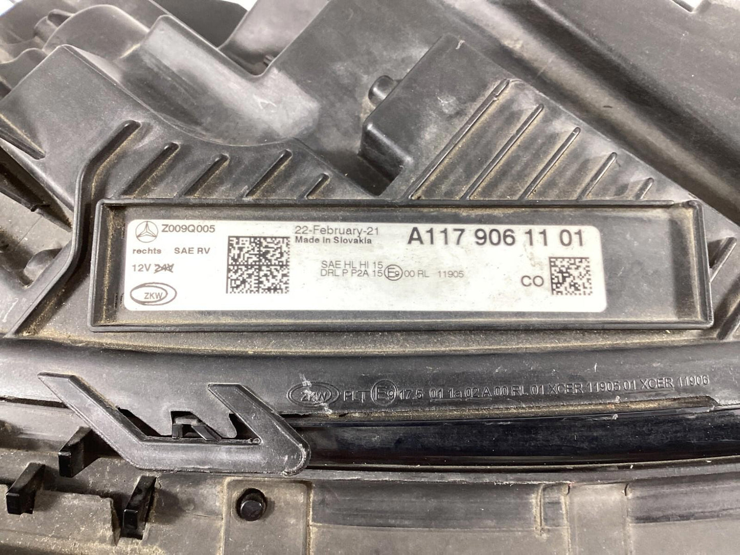 2016-2020 Mercedes-Benz CLA250 Right Side LED Headlight A1179061101 OEM .