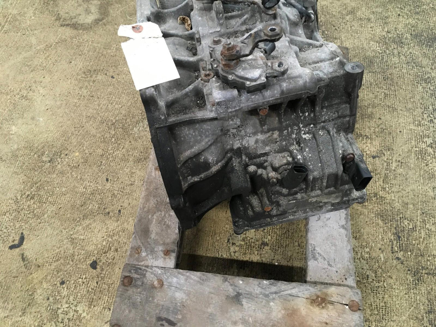 2011 -2016 MINI COOPER COUNTRYMAN 1.6L AUTOMATIC TRANSMISSION 156K OEM .