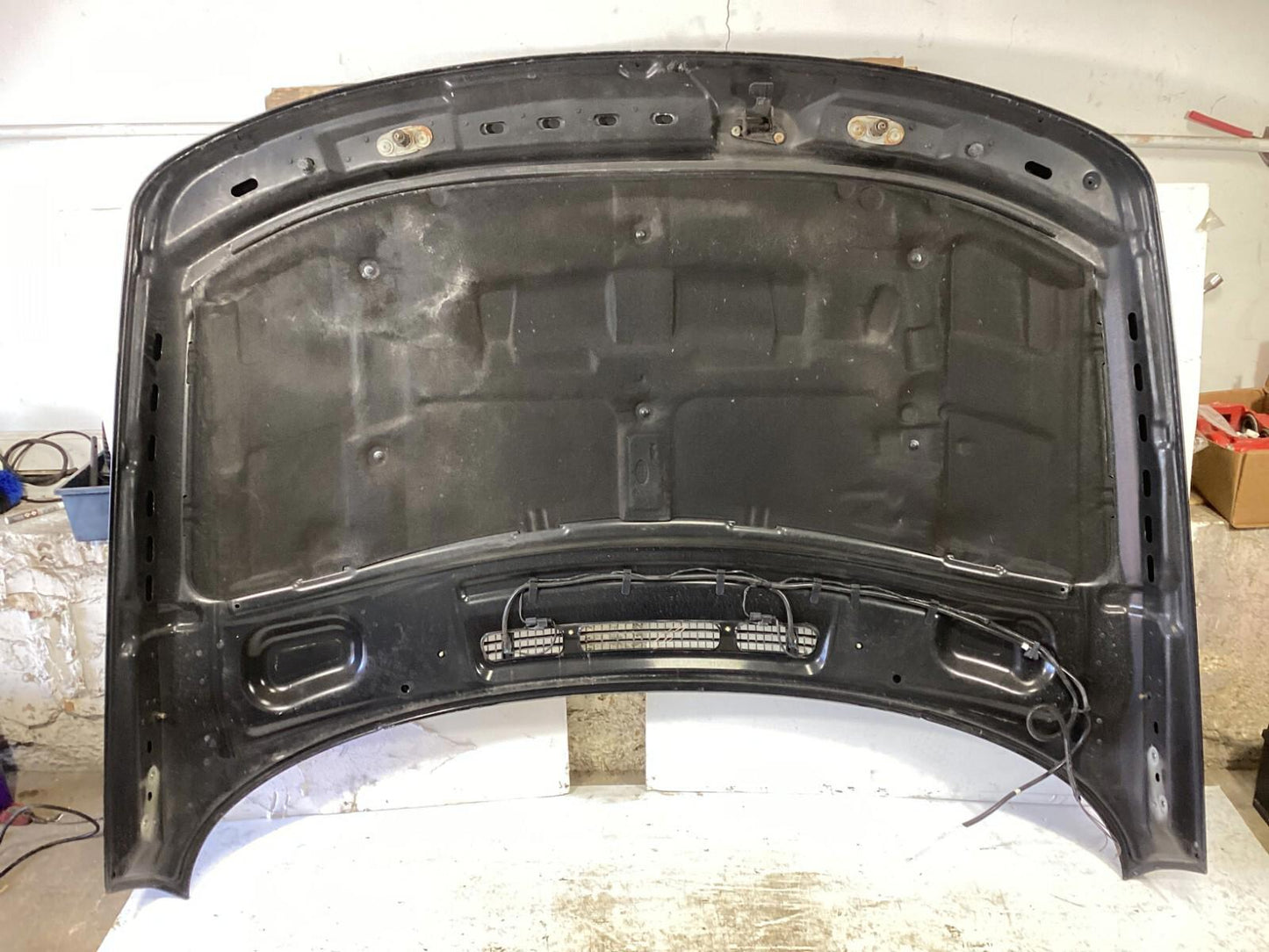 2010 - 2012 LAND ROVER RANGE ROVER HSE Hood Bonnet Shell Cover Panel OEM .