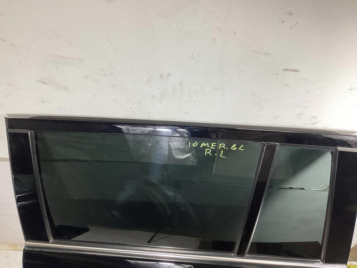 2009-2015 MERCEDES GL350 REAR LEFT DRIVER SIDE COMPLETE DOOR SHELL COVER OEM .