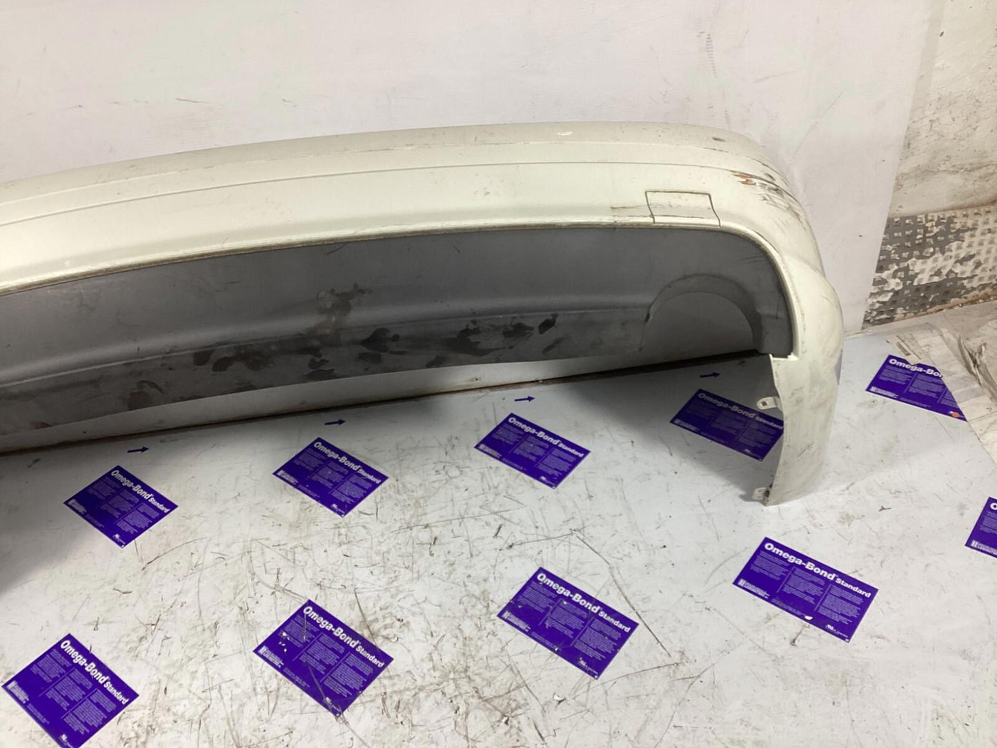 2008-2011 Mercedes-Benz C300 Rear Bumper Cover Assembly OEM .