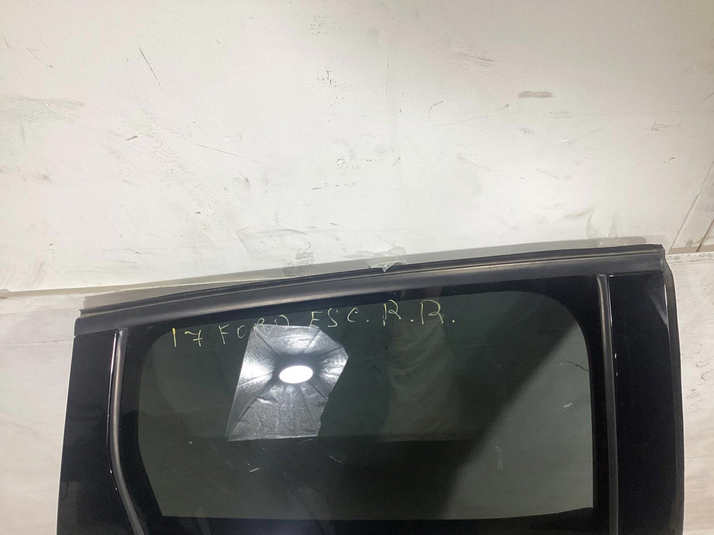 2013 - 2019 FORD ESCAPE REAR RIGHT PASSENGER SIDE COMLETE DOOR W/ DOOR PANEL OEM
