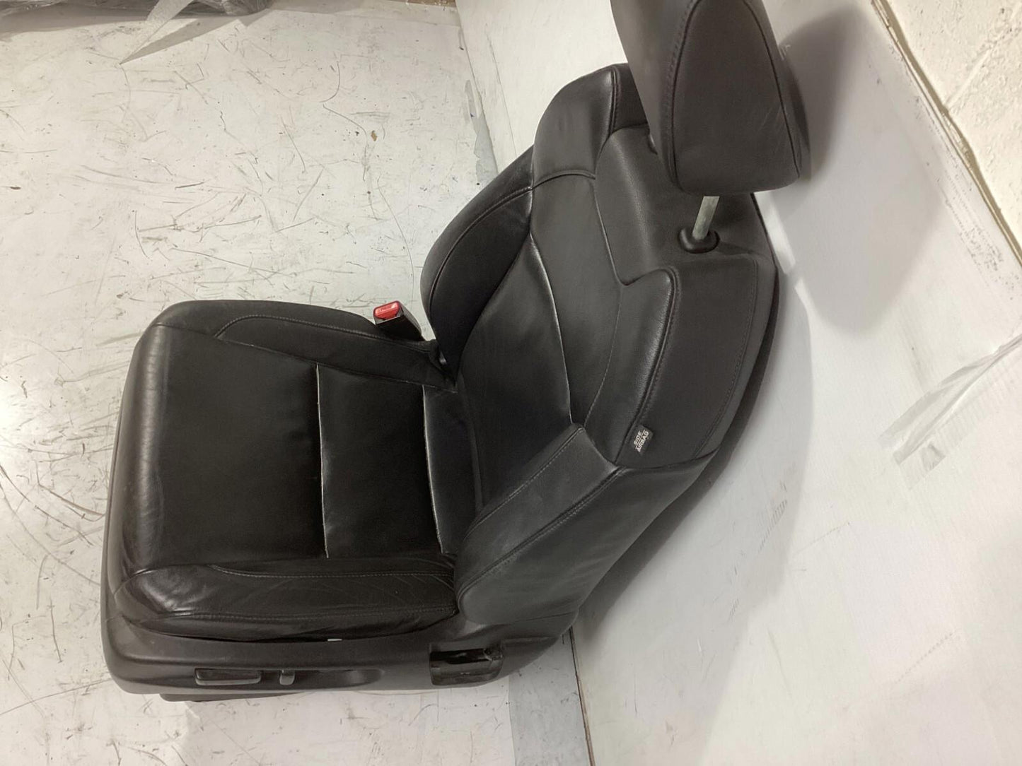 2014 – 2016 Acura MDX Front Driver and Passenger Side Seat Assembly OEM