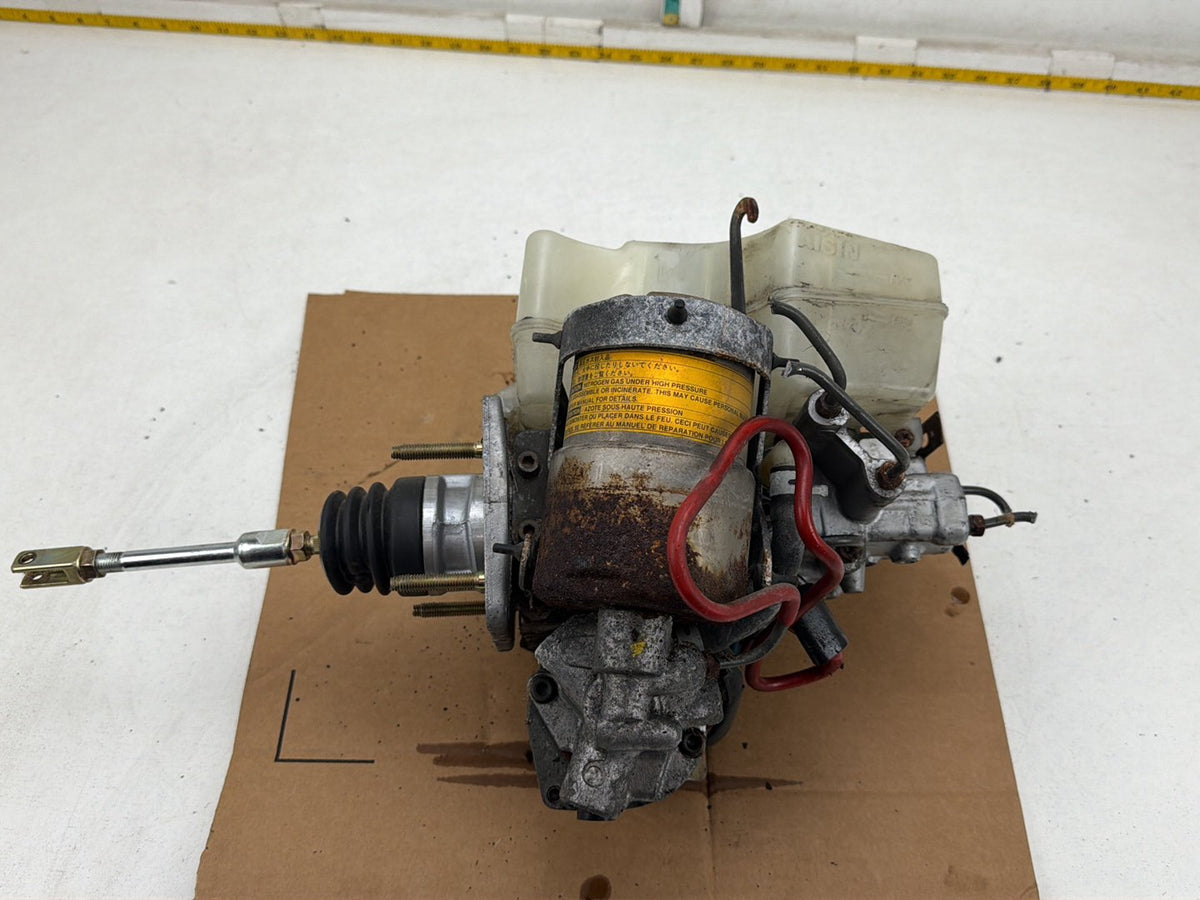 2003-2005 Toyota 4Runner ABS Anti Lock Pump Brake Booster Master Cylinder OEM