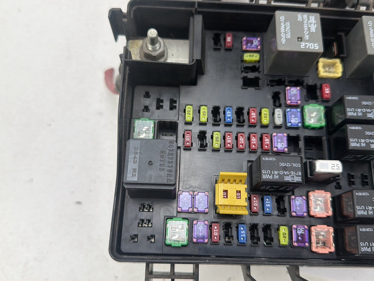 2013-2018 Ram 1500 Fuse Box Junction Block Wire Harness Connectors OEM